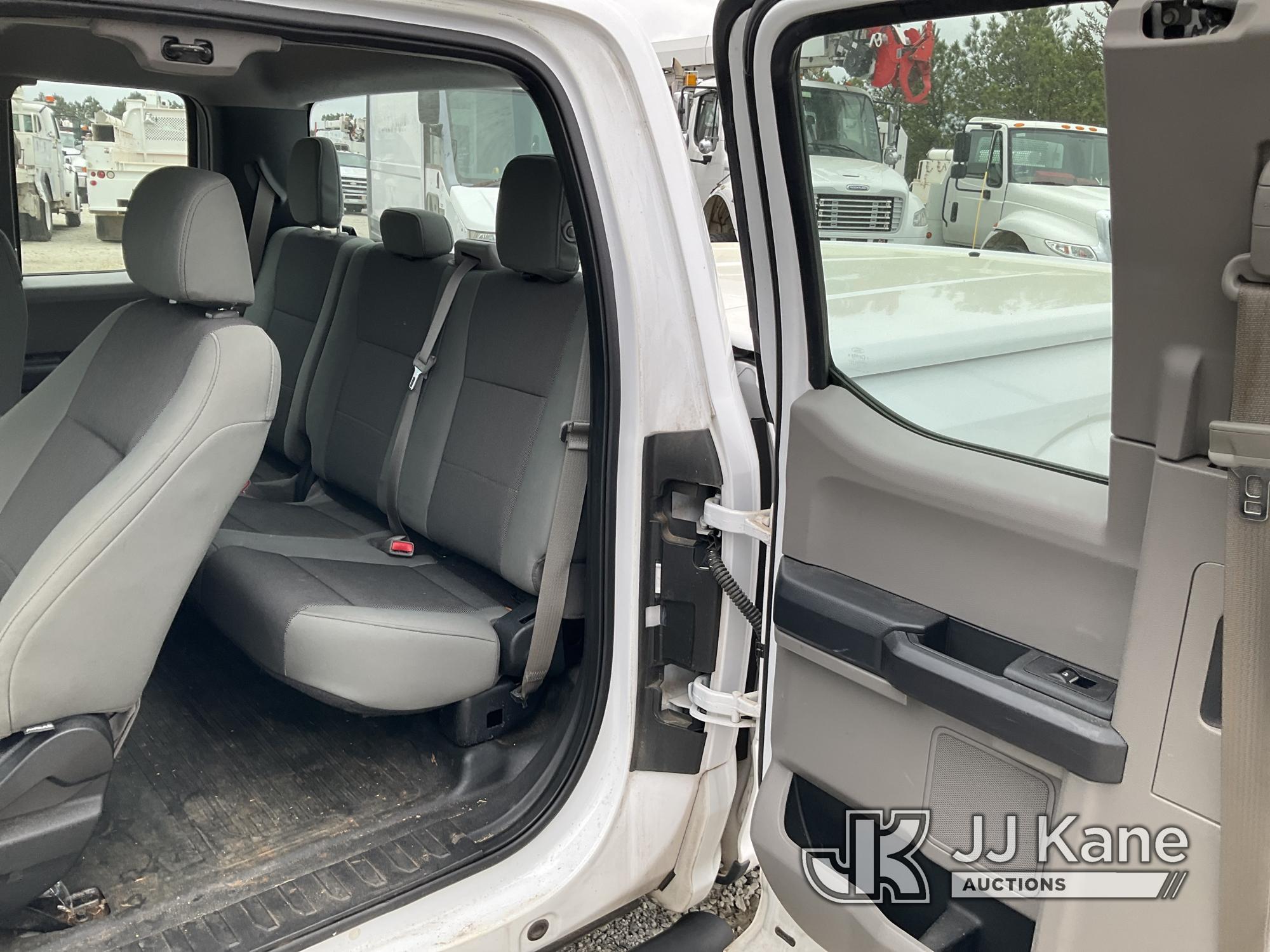 (Villa Rica, GA) 2015 Ford F150 Extended-Cab Pickup Truck, (GA Power Unit) Runs & Moves