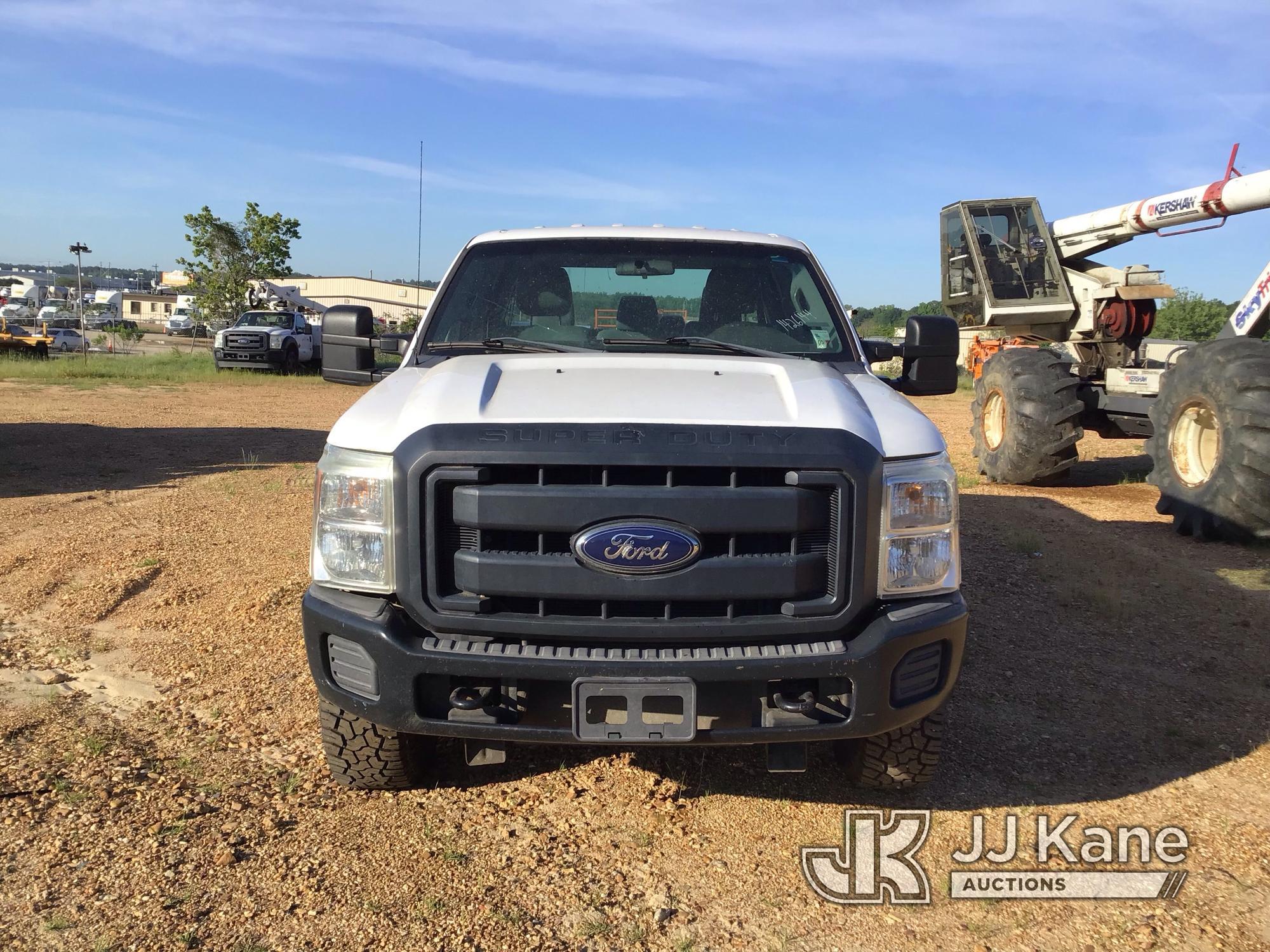 (Byram, MS) 2016 Ford F250 4x4 Crew-Cab Pickup Truck Not Running, Condition Unknown) (Jump for power