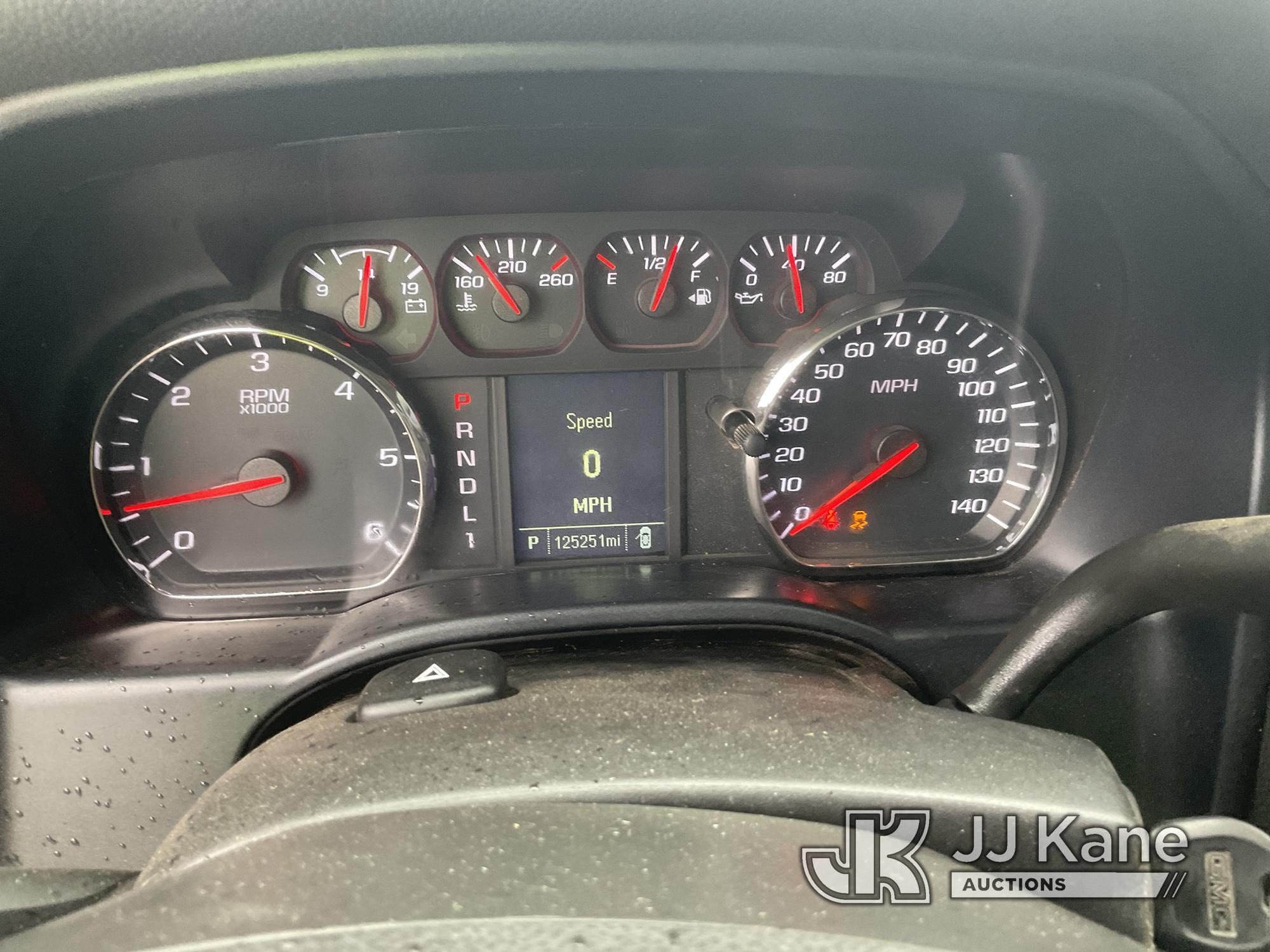 (Verona, KY) 2019 GMC Sierra 2500HD 4x4 Crew-Cab Pickup Truck Runs & Moves) (Runs Rough, Power Steer