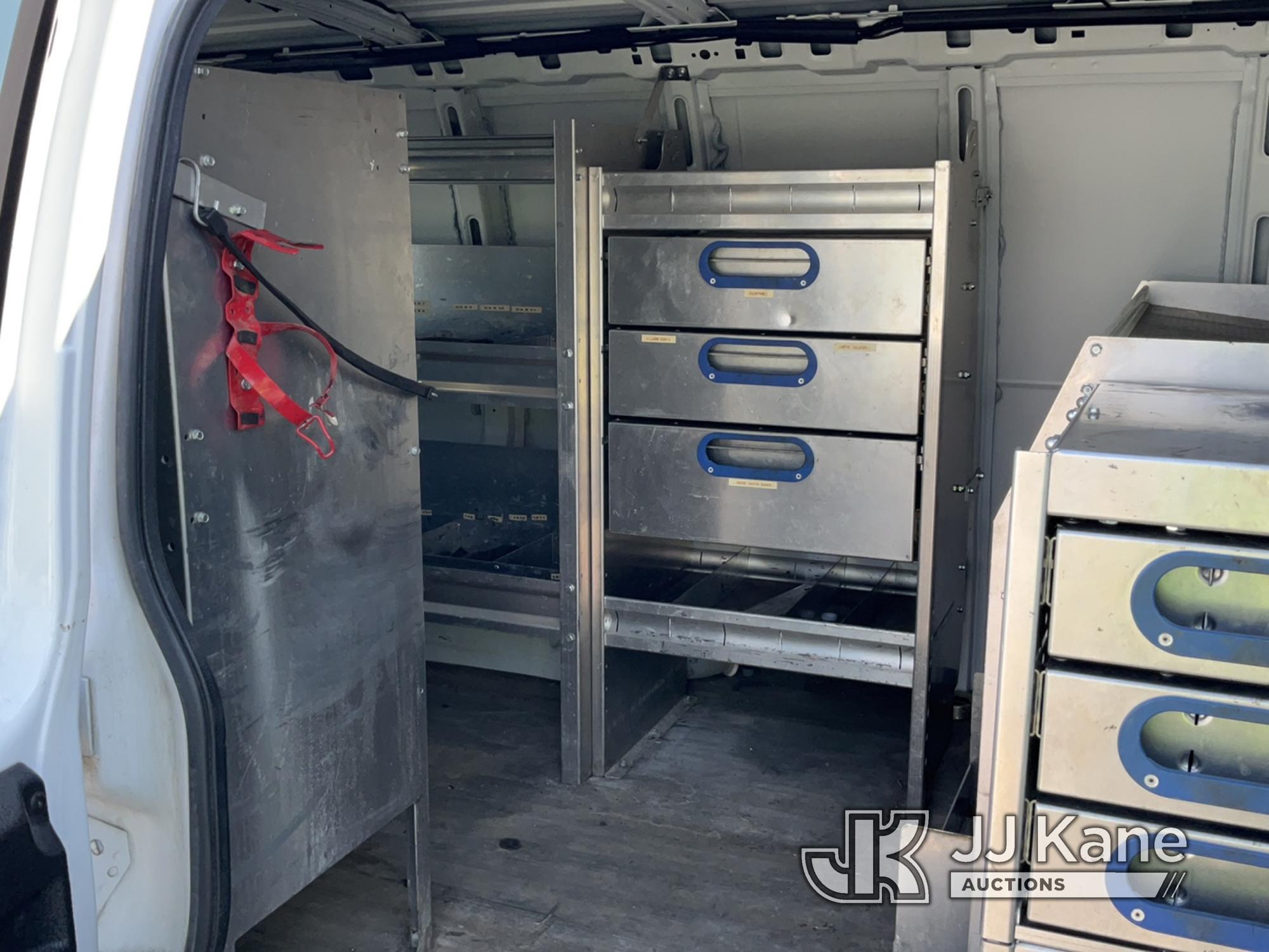 (Verona, KY) 2014 Chevrolet Express G1500 Cargo Van Runs) (Does Not Move, Bad Transmission, Engine N