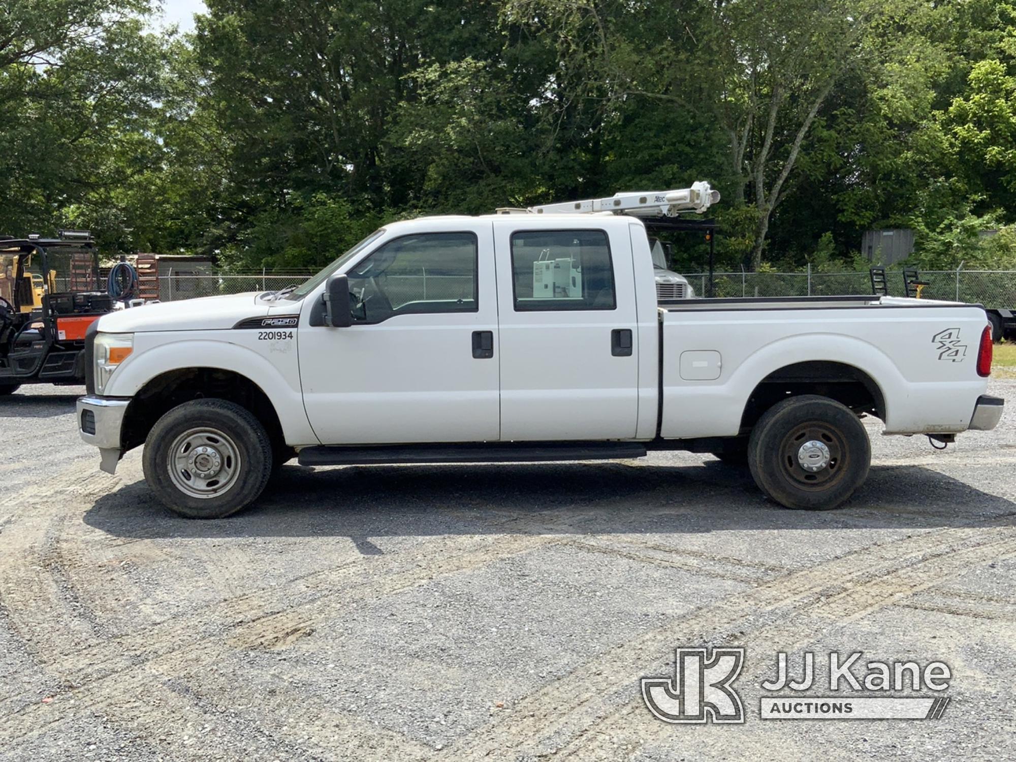 (Shelby, NC) 2011 Ford F250 4x4 Crew-Cab Pickup Truck Runs & Moves) (Jump To Start, Body Damage