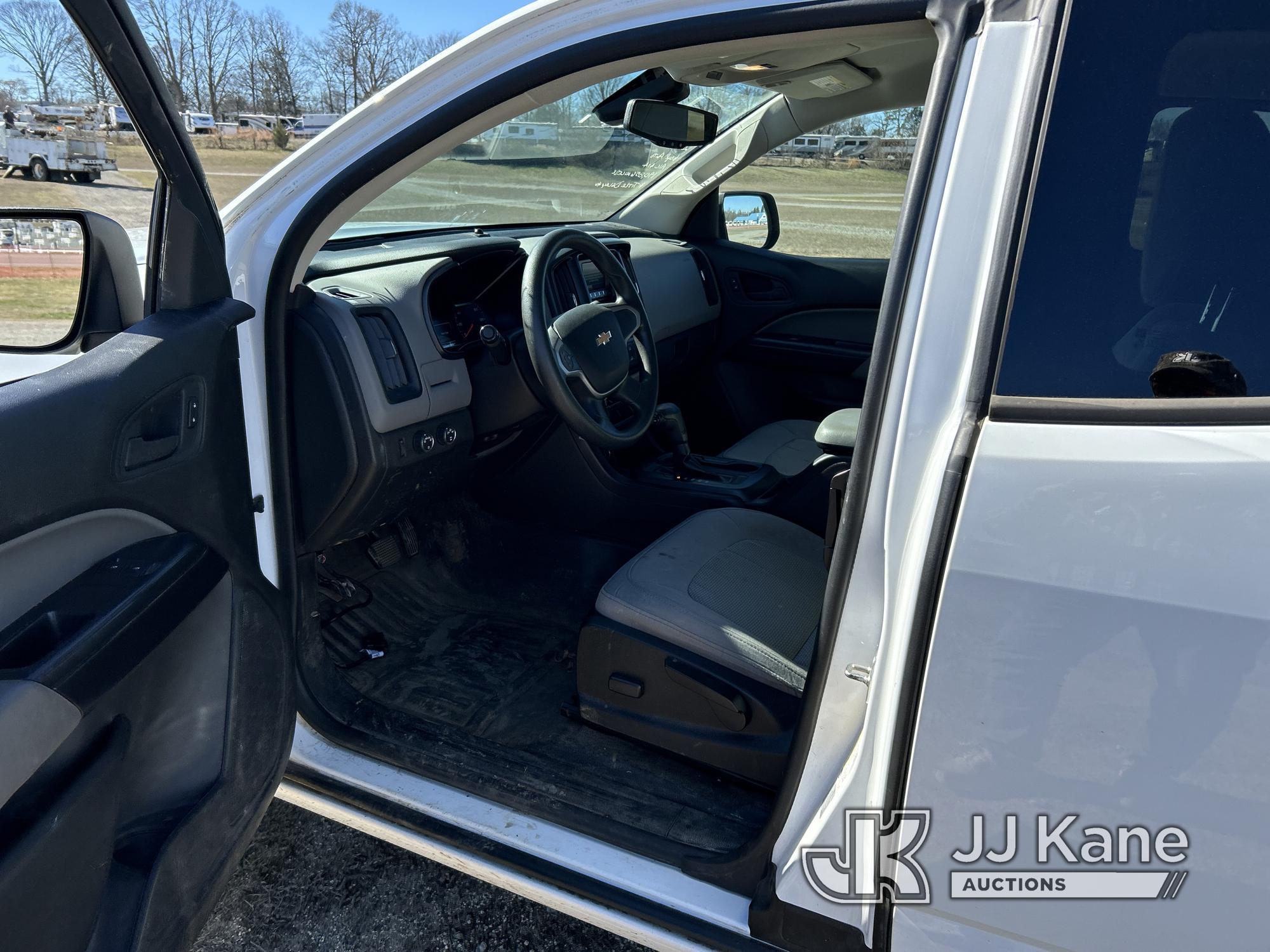 (Charlotte, NC) 2016 Chevrolet Colorado 4x4 Extended-Cab Pickup Truck Runs & Moves) (Body Damage