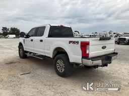 (Villa Rica, GA) 2017 Ford F250 4x4 Crew-Cab Pickup Truck Runs & Moves) (Check Engine Light On