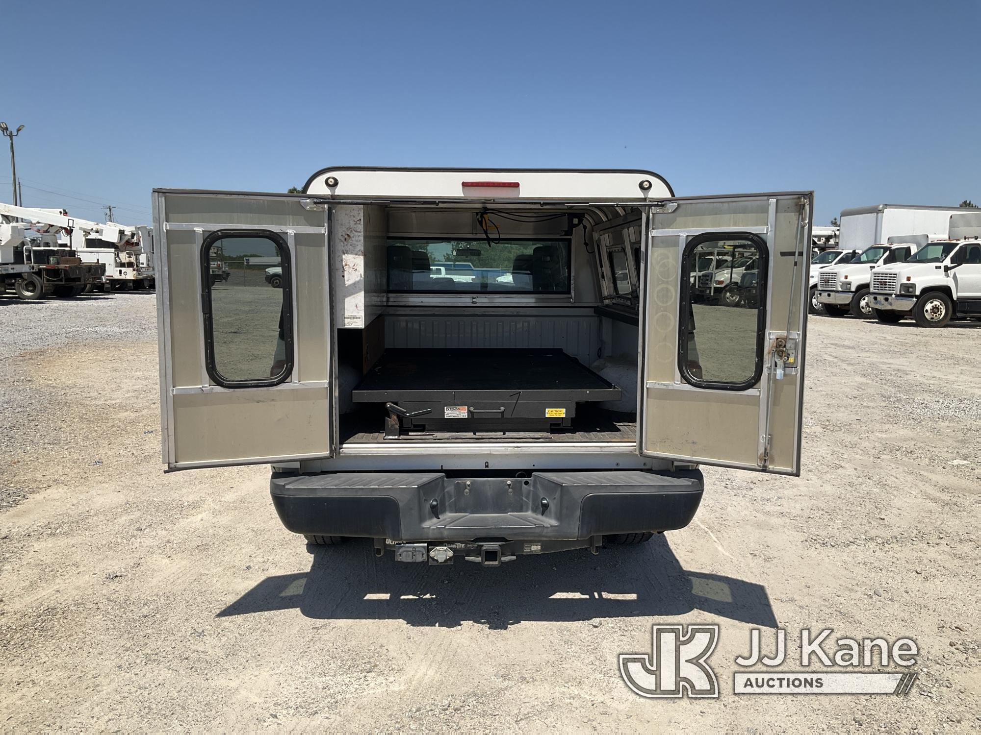 (Villa Rica, GA) 2015 Ford F250 Extended-Cab Pickup Truck, (GA Power Unit) Runs & Moves) (Body Damag