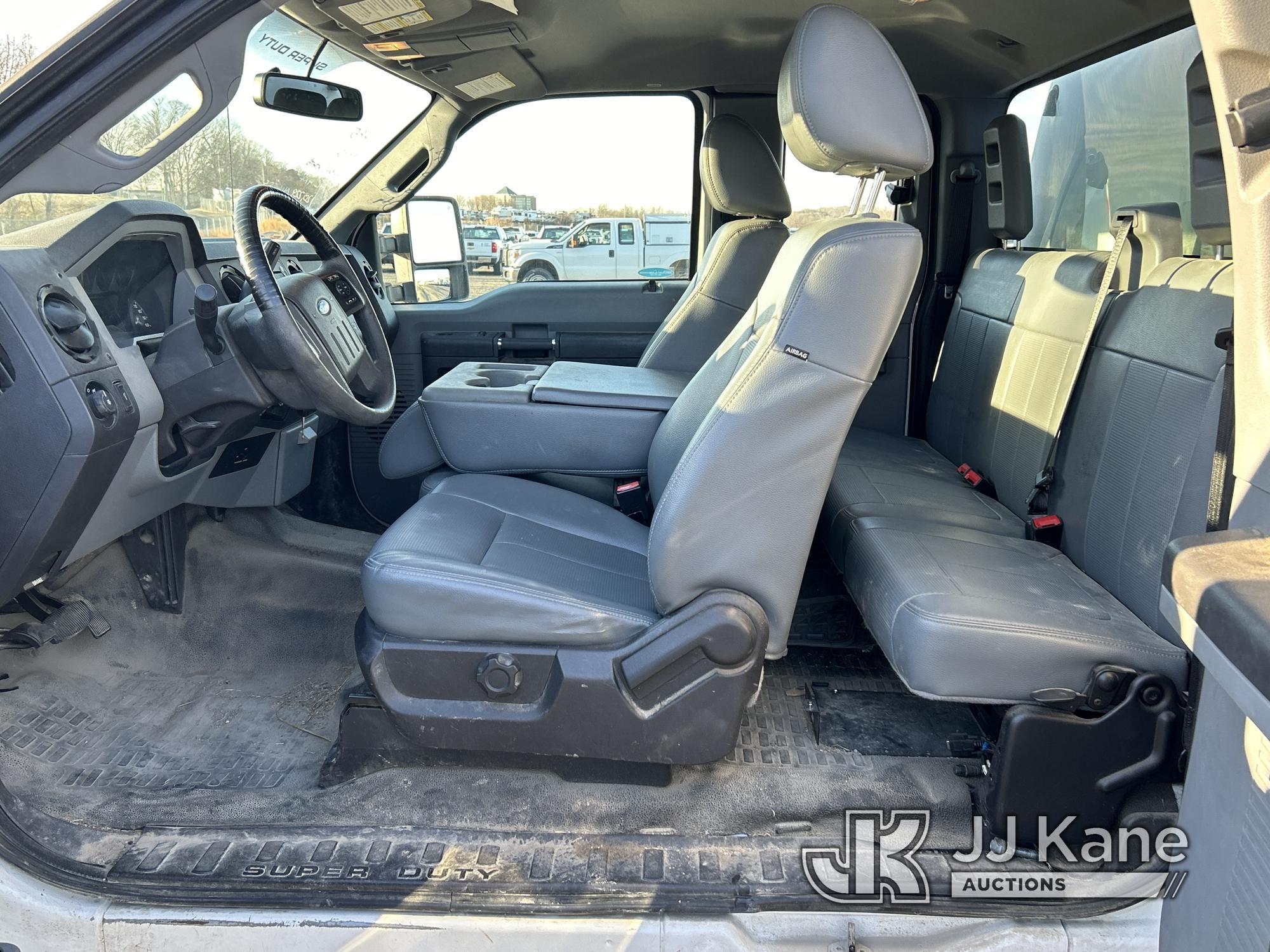 (Charlotte, NC) 2016 Ford F250 4x4 Extended-Cab Pickup Truck Duke Unit) (Runs & Moves