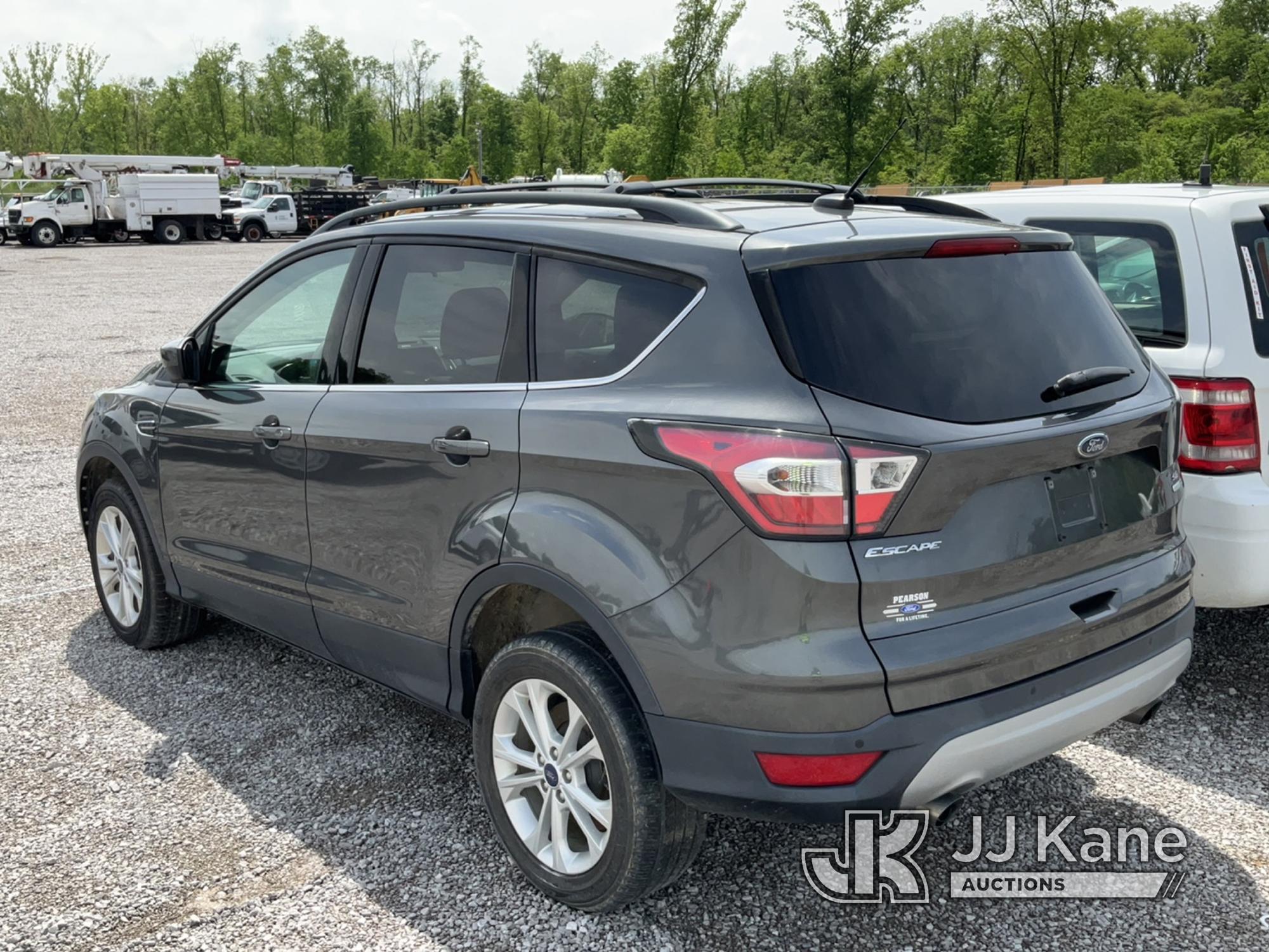 (Verona, KY) 2017 Ford Escape 4x4 4-Door Sport Utility Vehicle Not Running Condition Unknown) (Crank