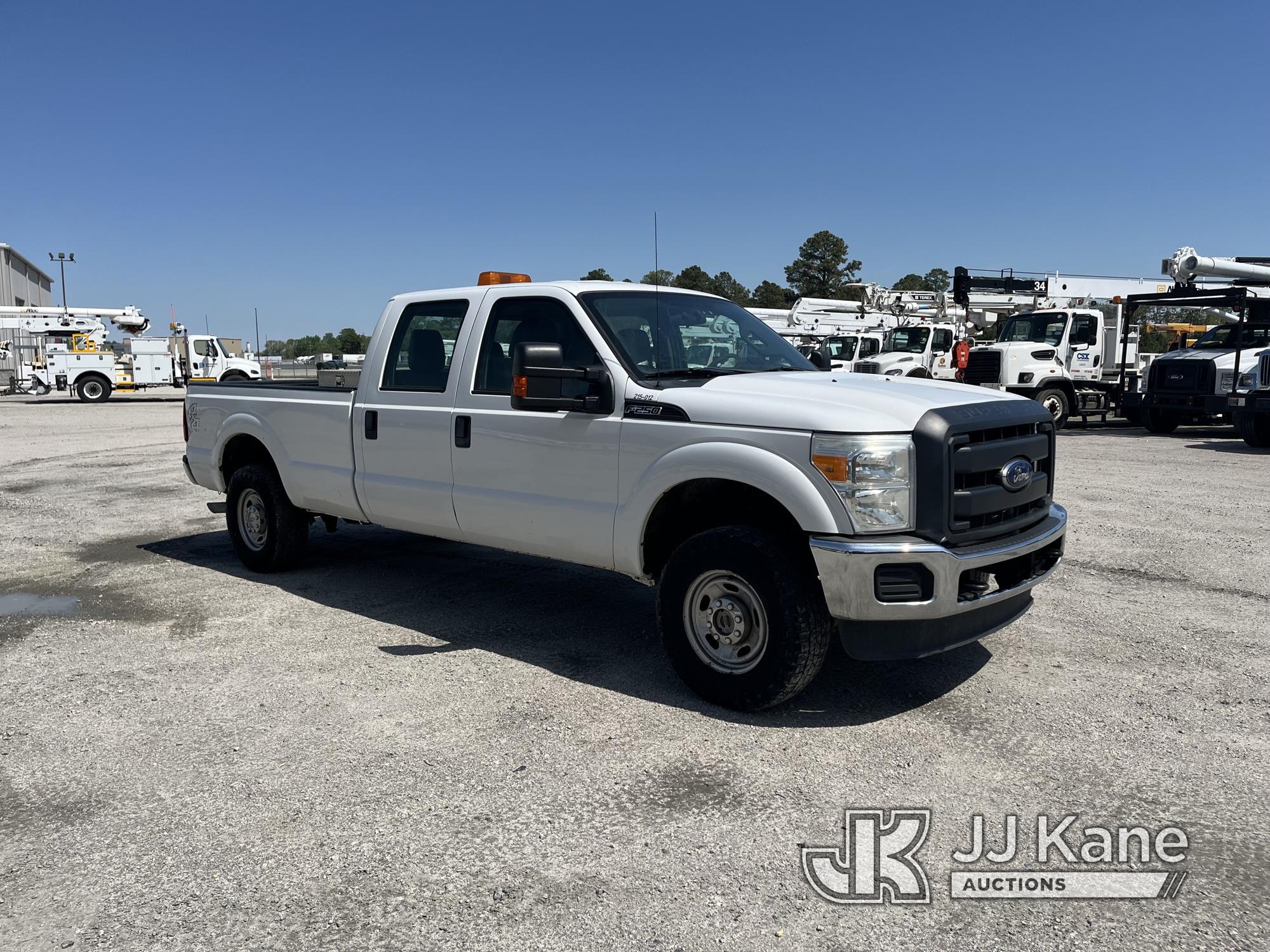 (Chester, VA) 2015 Ford F250 4x4 Crew-Cab Pickup Truck Runs & Moves) (Check Engine Light On) (Seller