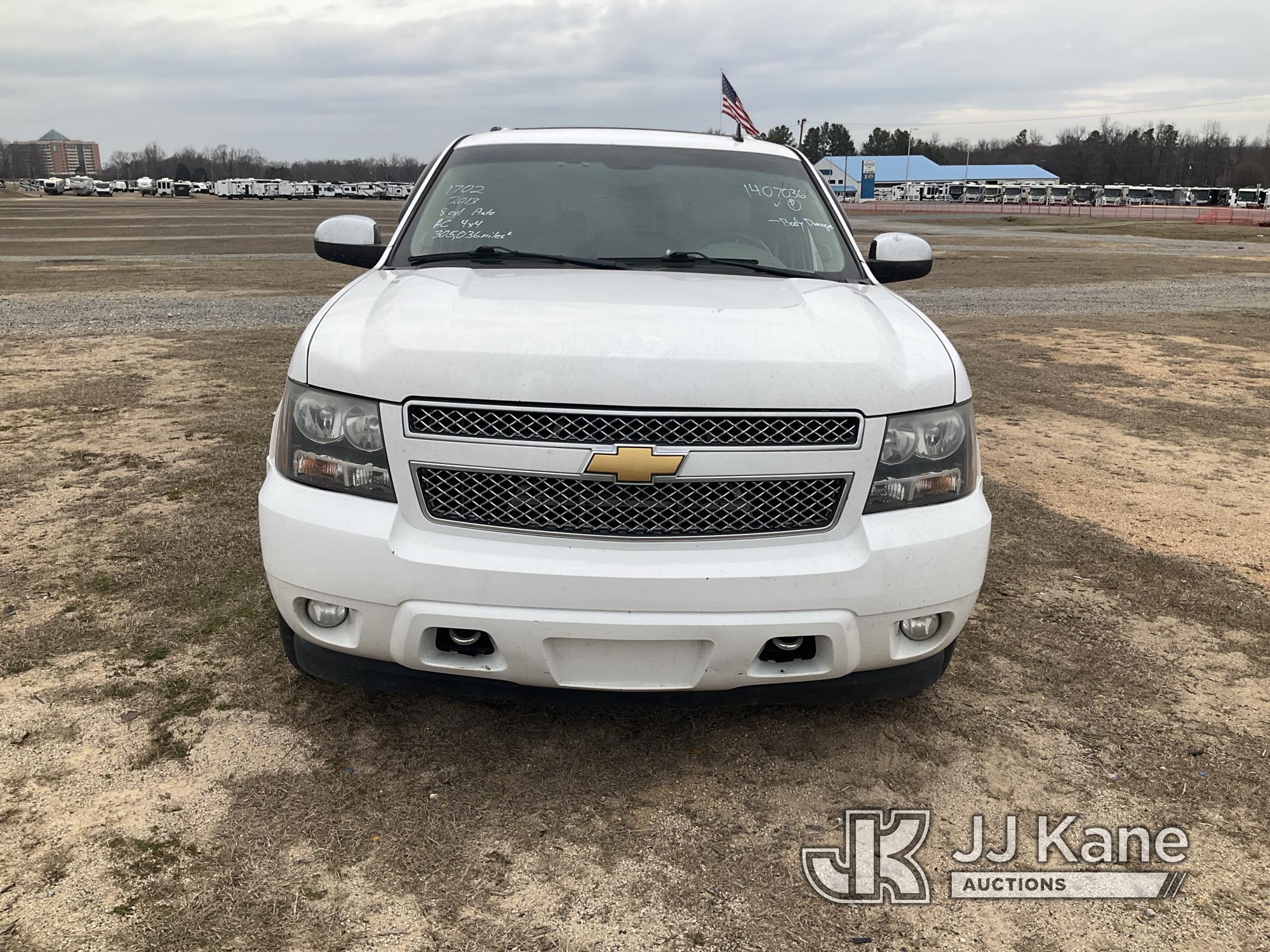 (Charlotte, NC) 2013 Chevrolet Suburban 1500 4x4 4-Door Sport Utility Vehicle Runs & Moves) (Body Da