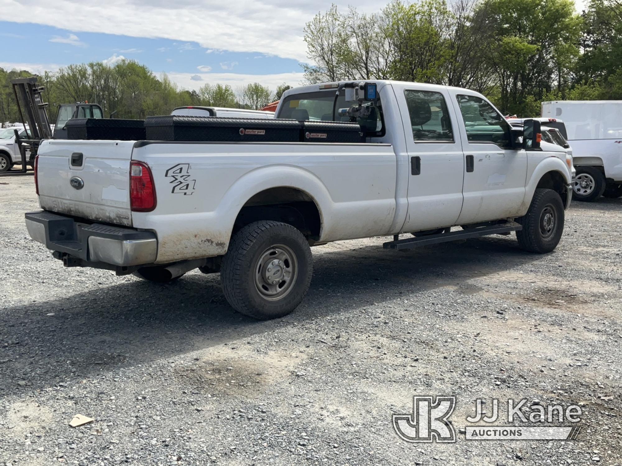 (Charlotte, NC) 2015 Ford F350 4x4 Crew-Cab Pickup Truck Runs & Moves) (Check Engine Light On, Batte