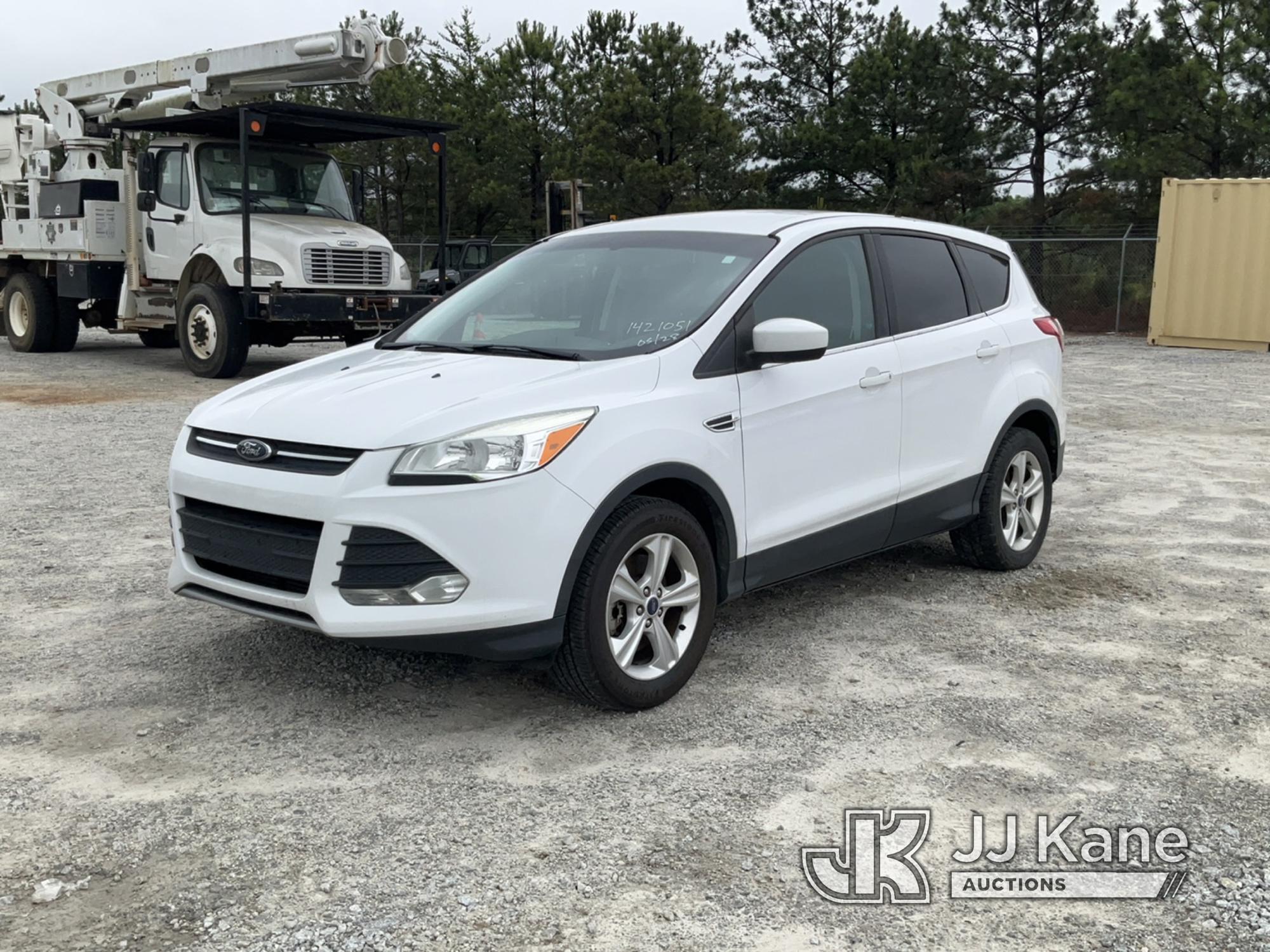 (Villa Rica, GA) 2014 Ford Escape 4x4 4-Door Sport Utility Vehicle Runs & Moves) (Jump To Start