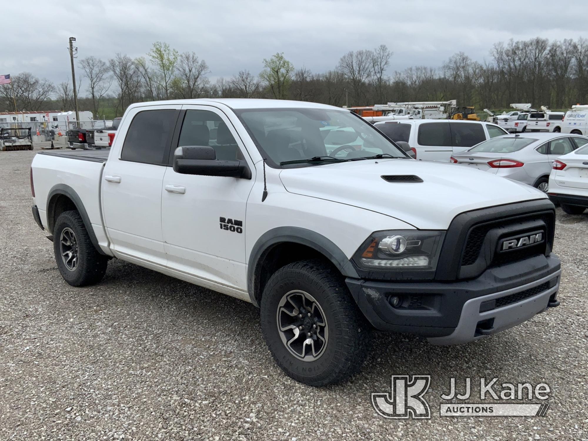 (Verona, KY) 2016 RAM Rebel 1500 4x4 Crew-Cab Pickup Truck Runs & Moves) (Check Engine Light On, Sel