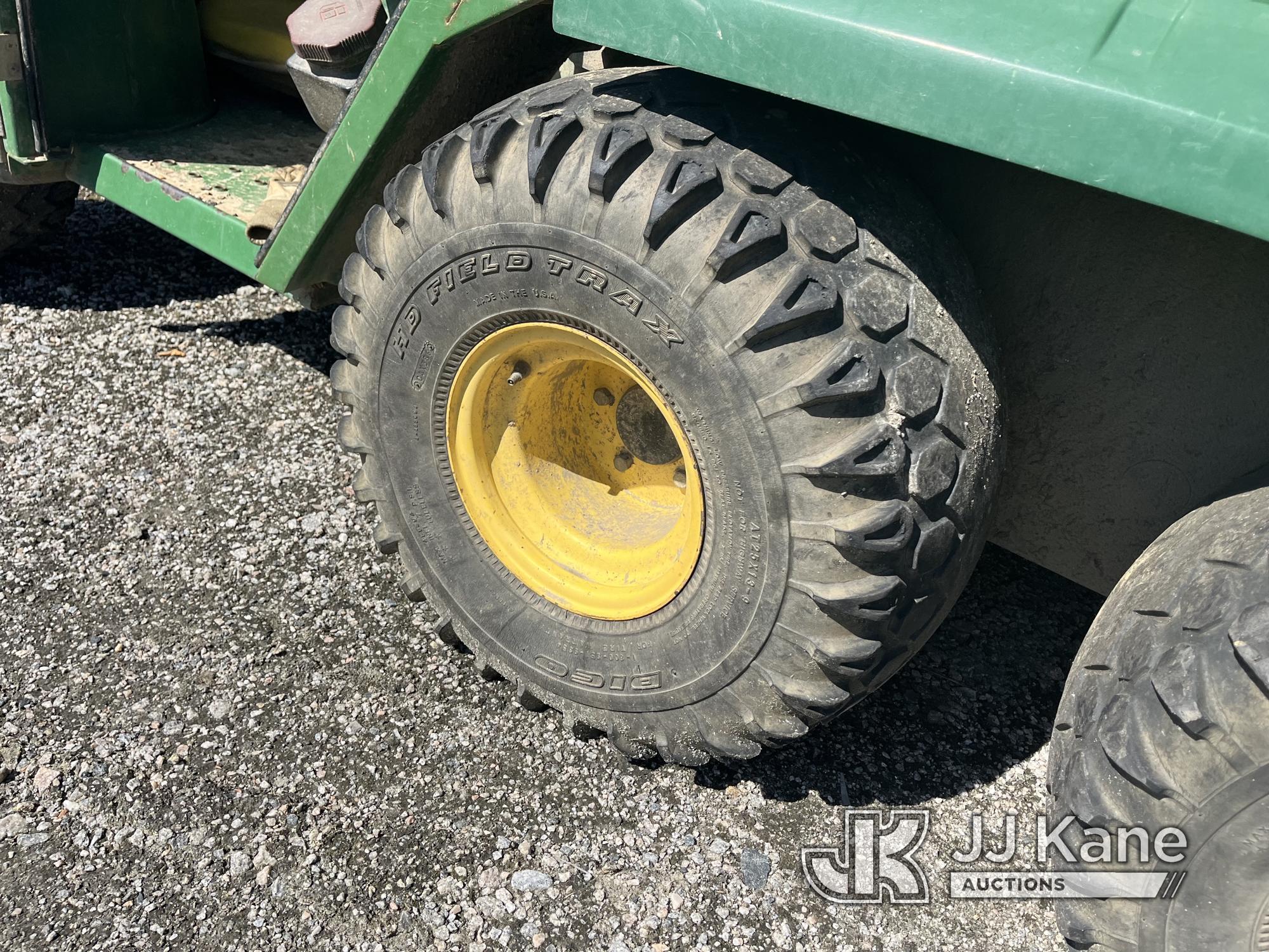 (Chester, VA) 1998 John Deere Gator T/A Utility Vehicle Not Running, Broken Battery Terminal) (Opera