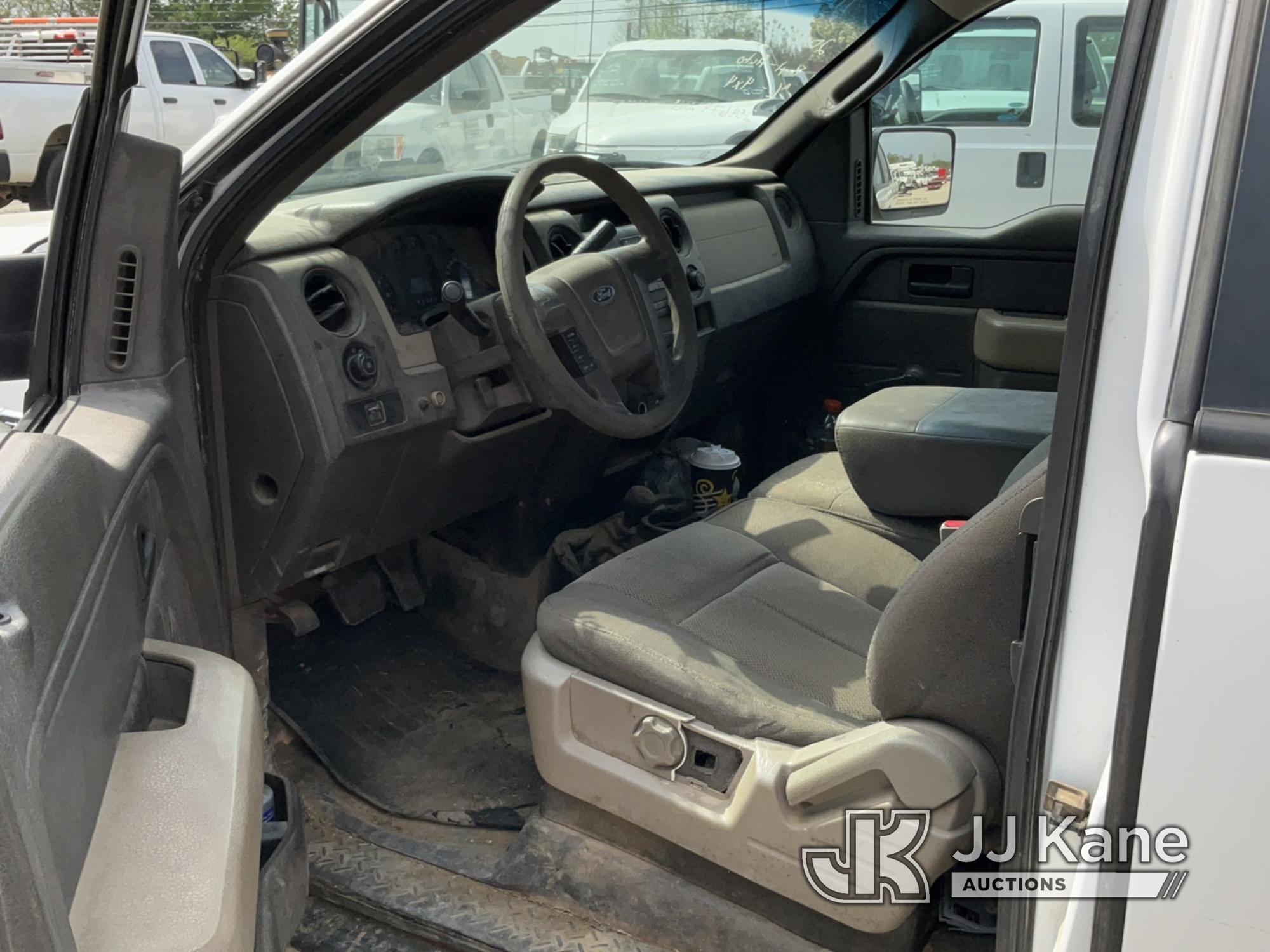 (Charlotte, NC) 2010 Ford F150 4x4 Extended-Cab Pickup Truck Runs & Moves) (Body/Paint Damage