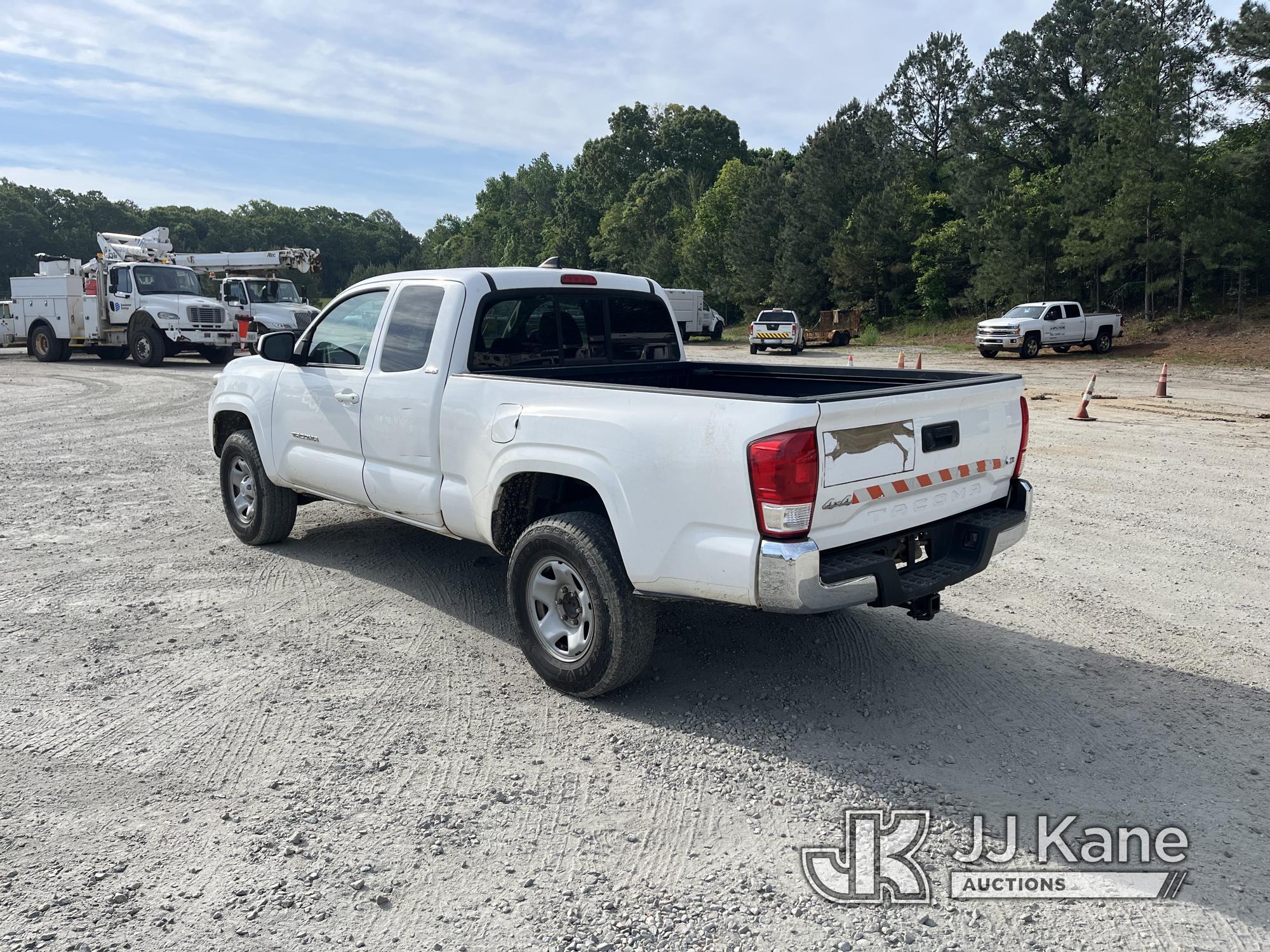 (Chester, VA) 2016 Toyota Tacoma 4x4 Extended-Cab Pickup Truck Runs & Moves) (Weak Power Steering