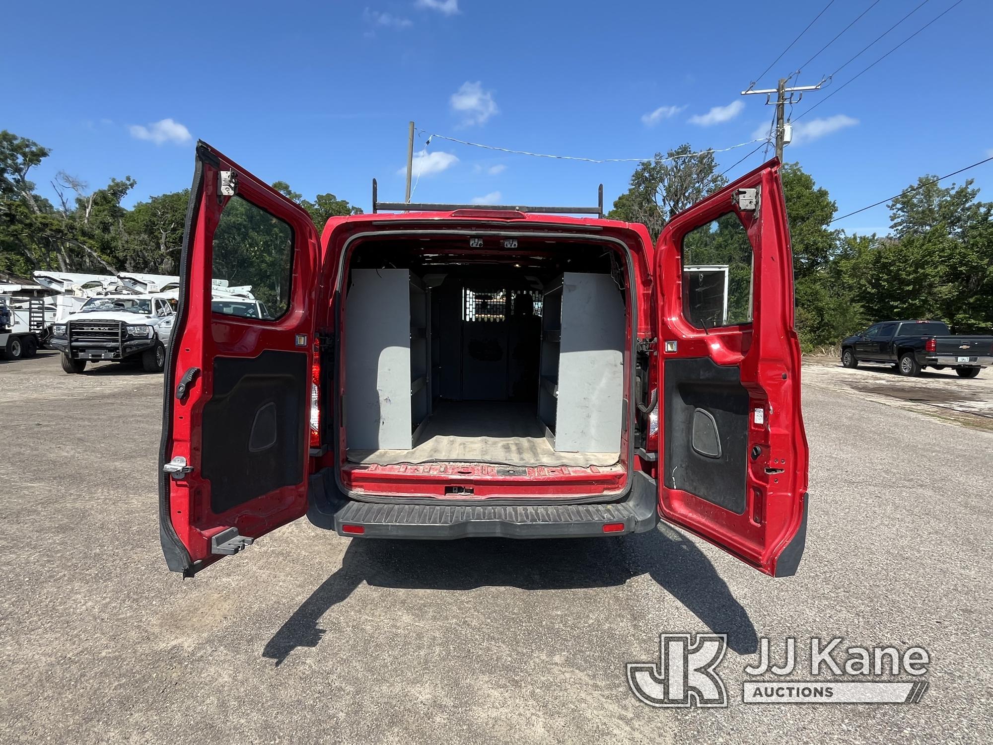 (Tampa, FL) 2015 Ford Transit Connect Cargo Van Runs & Moves) (Body Damage, Check Engine Light On