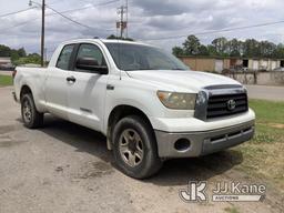 (Graysville, AL) 2008 Toyota Tundra 4x4 Crew-Cab Pickup Truck Runs & Moves) (Jump To Start,  Cracked