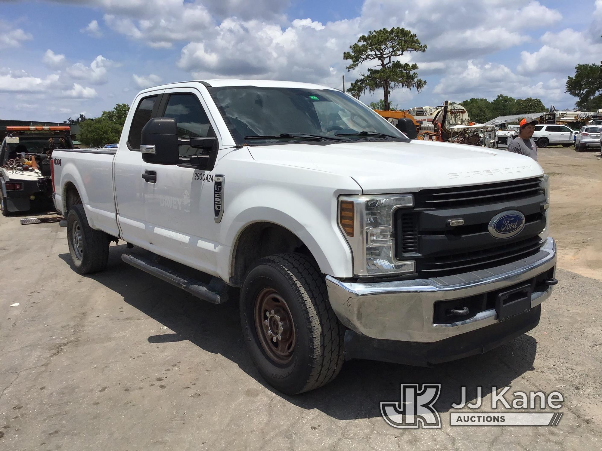 (Ocala, FL) 2018 Ford F250 4x4 Extended-Cab Pickup Truck Not Running & Condition Unknown) (Minor Bod