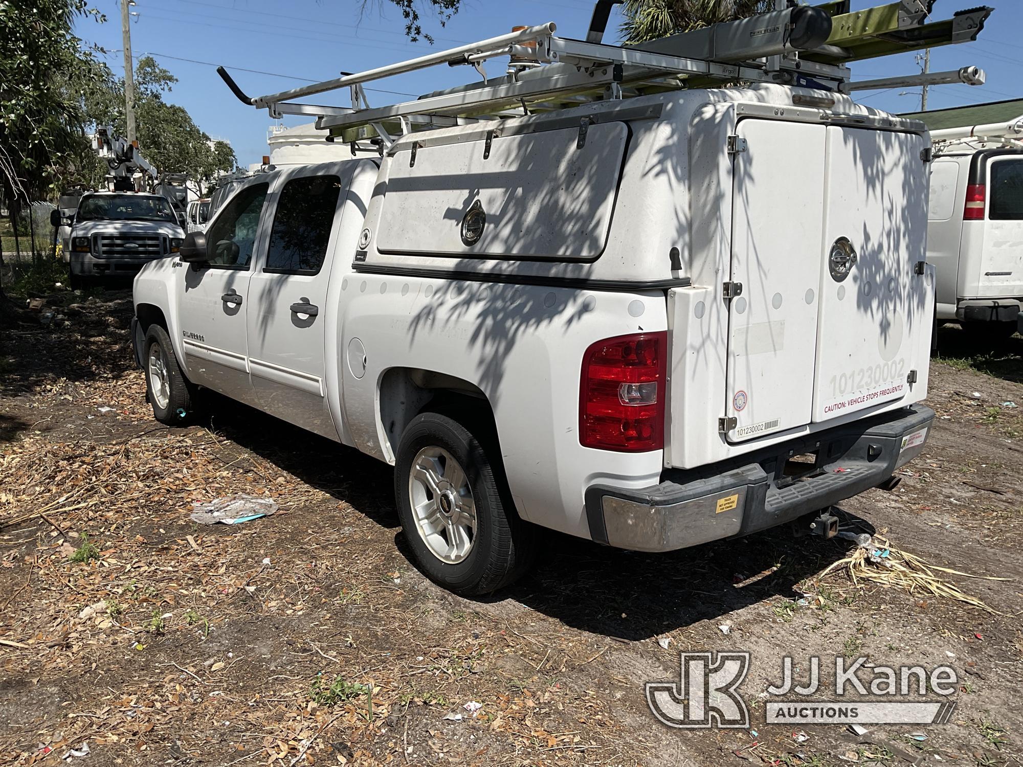 (Tampa, FL) 2012 Chevrolet Silverado 1500 Crew-Cab Pickup Truck Not Running, Condition Unknown