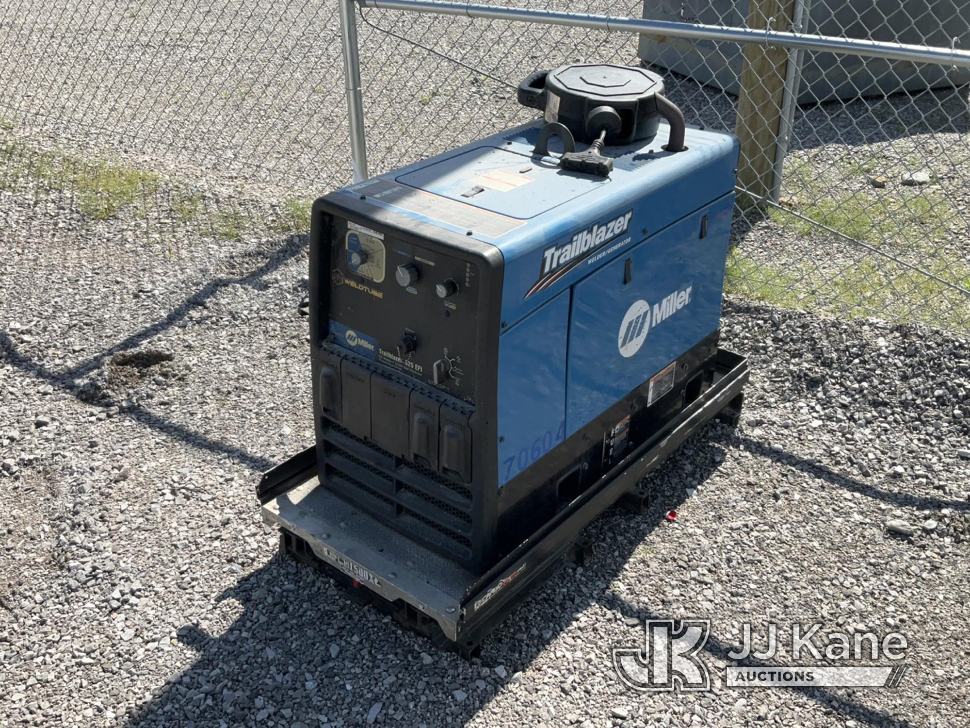 (Verona, KY) 2016 Miller Trailblazer 325EFI DC Welder/ 12000 Watt Generator Runs) (Operational Condi