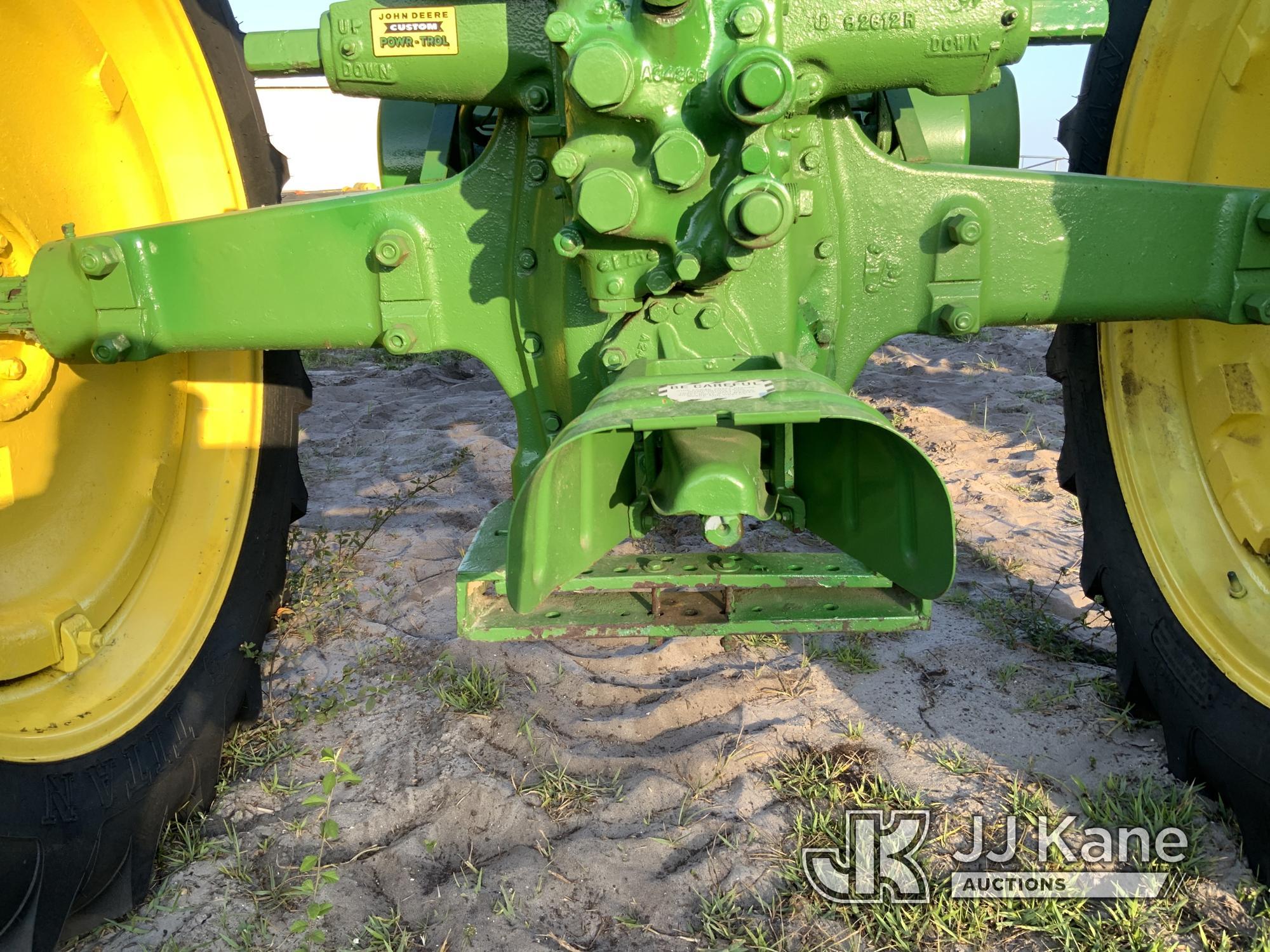 (Westlake, FL) 1948 John Deere Model B Utility Tractor Not Running, Condition Unknown.  (Seller Stat