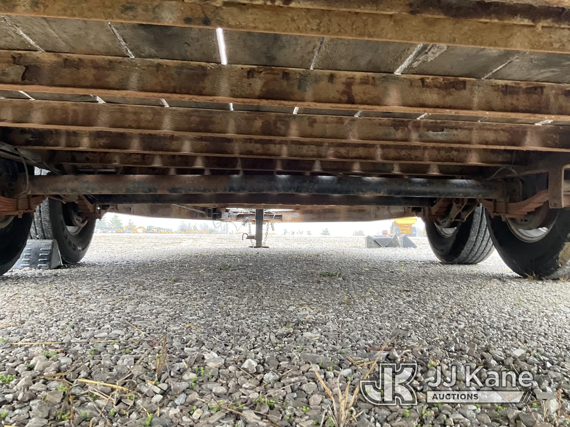 (Verona, KY) 2010 Sure-Trac T/A Tagalong Trailer Rust Damage, Broken Spring) (Duke Unit