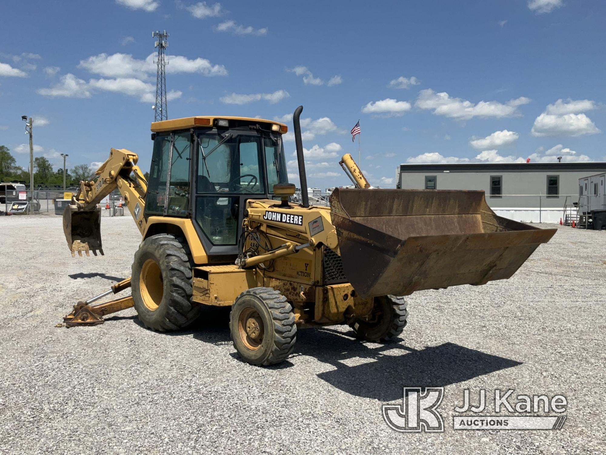 (Verona, KY) 1994 John Deere 310D 4x4 Tractor Loader Backhoe Runs, Moves & Operates) (Rust Damage