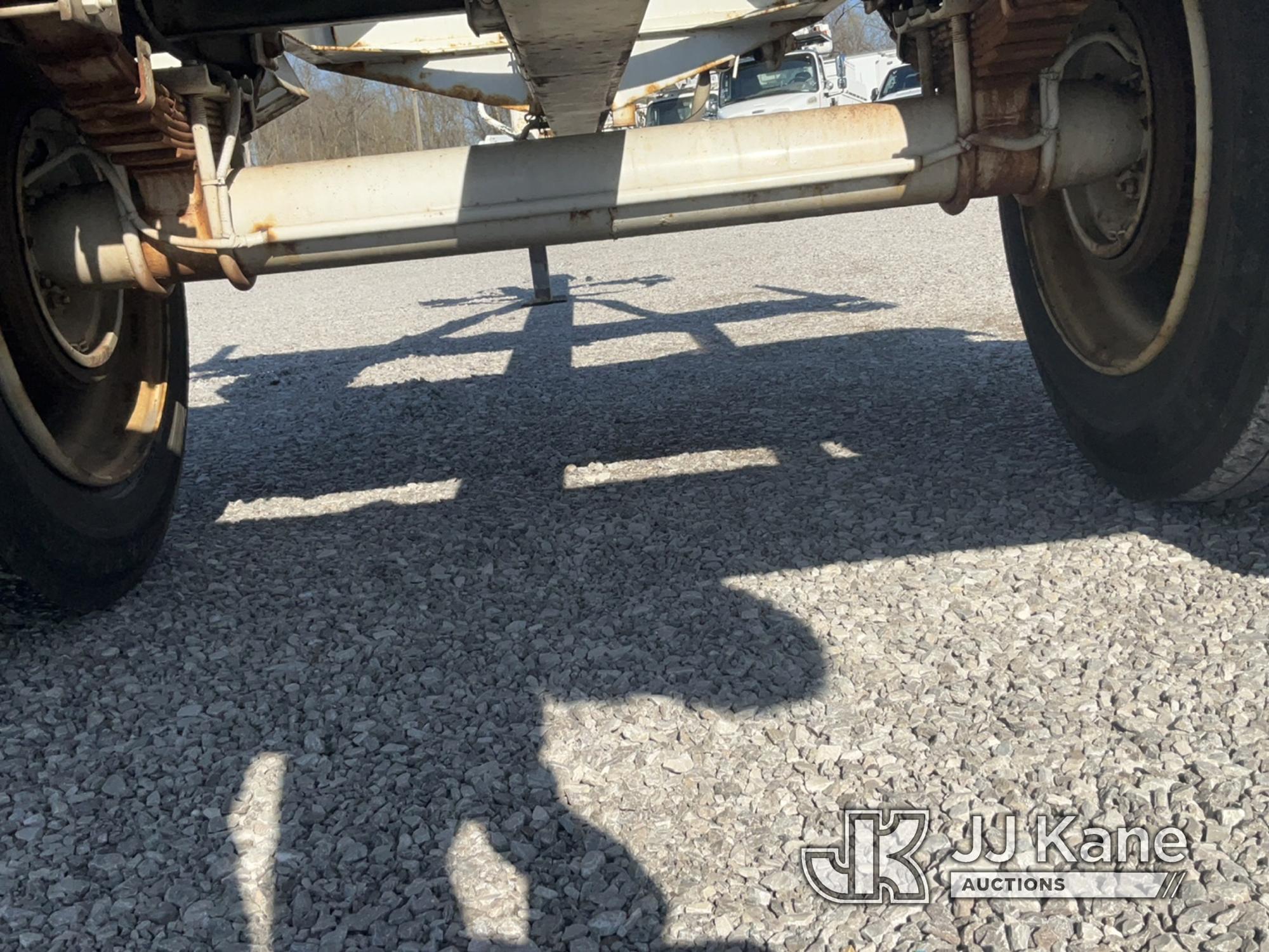 (Verona, KY) 2019 Butler BPHD-1500 Extendable Pole Trailer Rust Damage