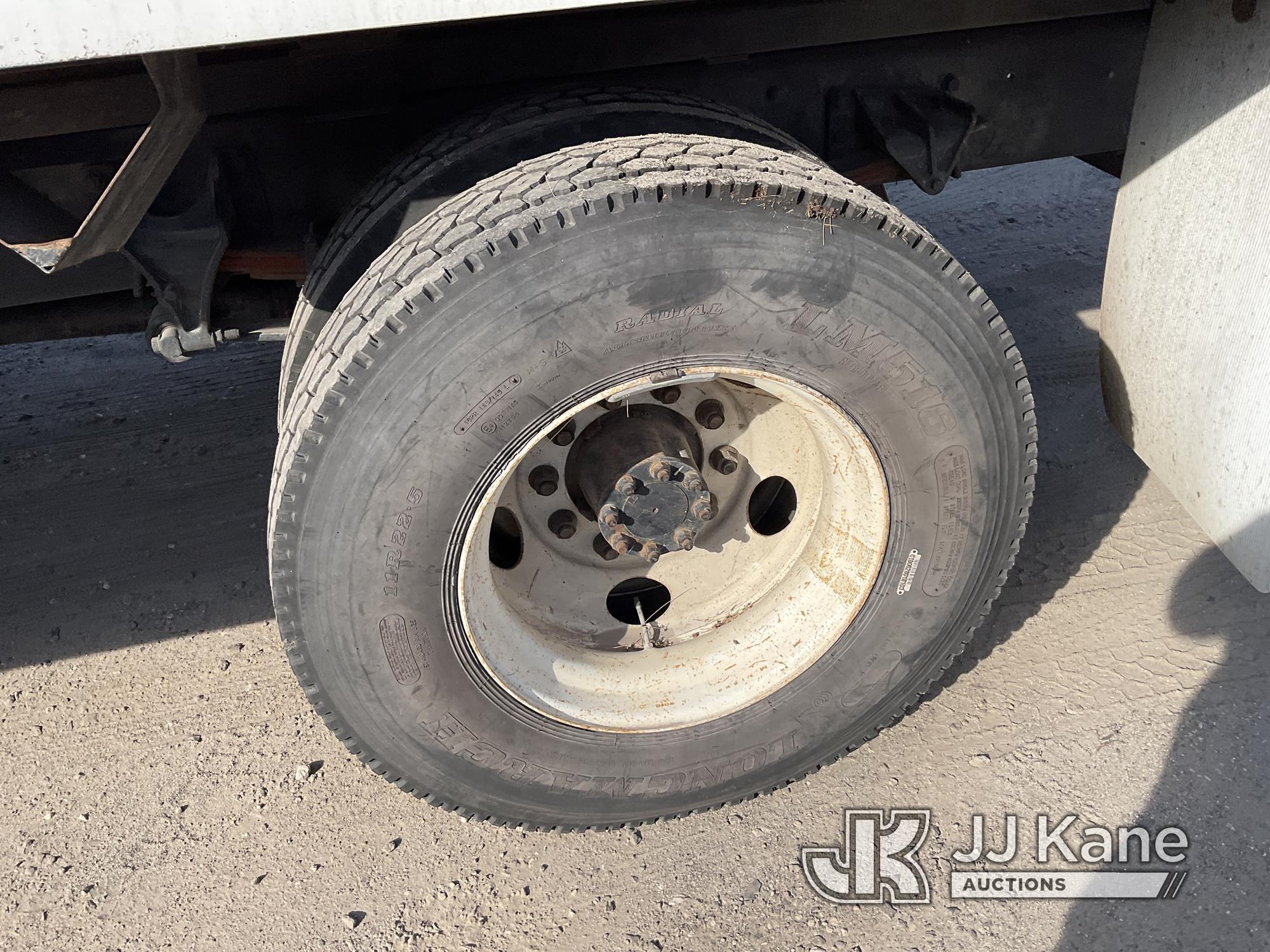 (Tampa, FL) Altec LRV-56, Over-Center Bucket Truck mounted behind cab on 2010 Ford F750 Chipper Dump