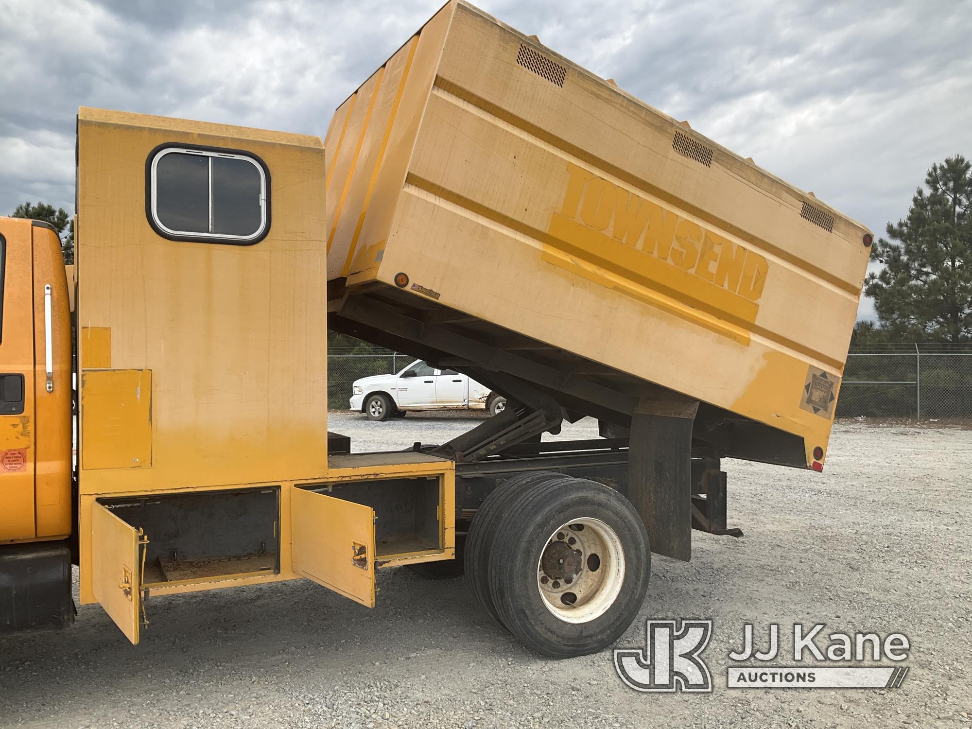 (Villa Rica, GA) 2008 Ford F650 Chipper Dump Truck Runs, Moves & Dump Operates)( Jump To Start, Serv