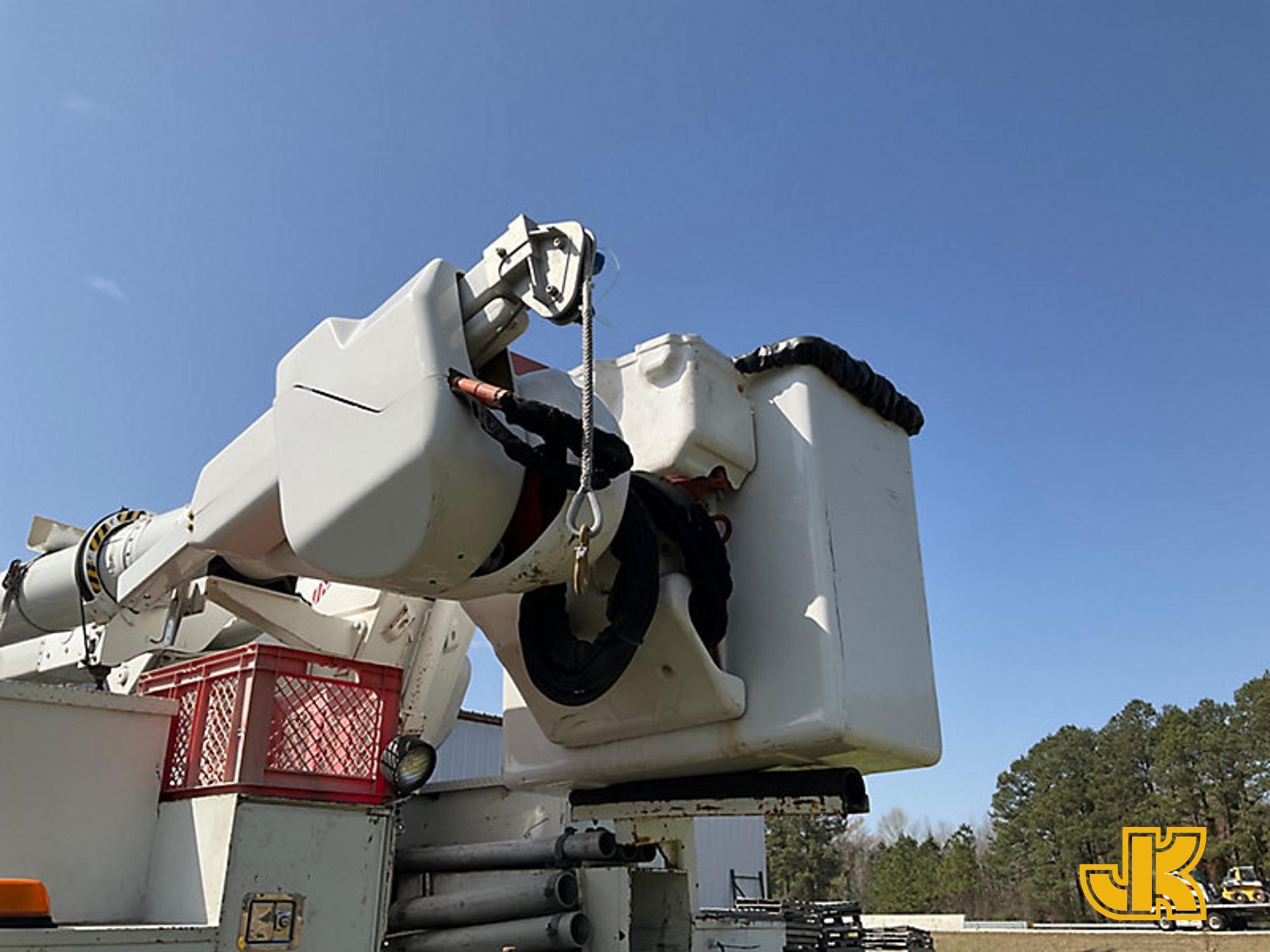 (Florence, SC) Altec AM55-MH, Over-Center Material Handling Bucket Truck rear mounted on 2008 Intern