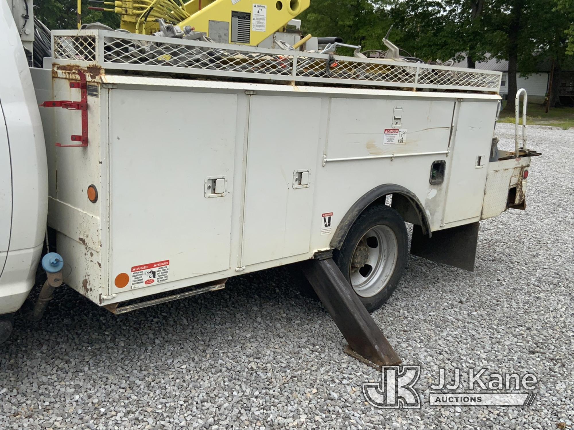 (New Tazewell, TN) Hi-Ranger HR-37M, Articulating & Telescopic Material Handling Bucket Truck mounte