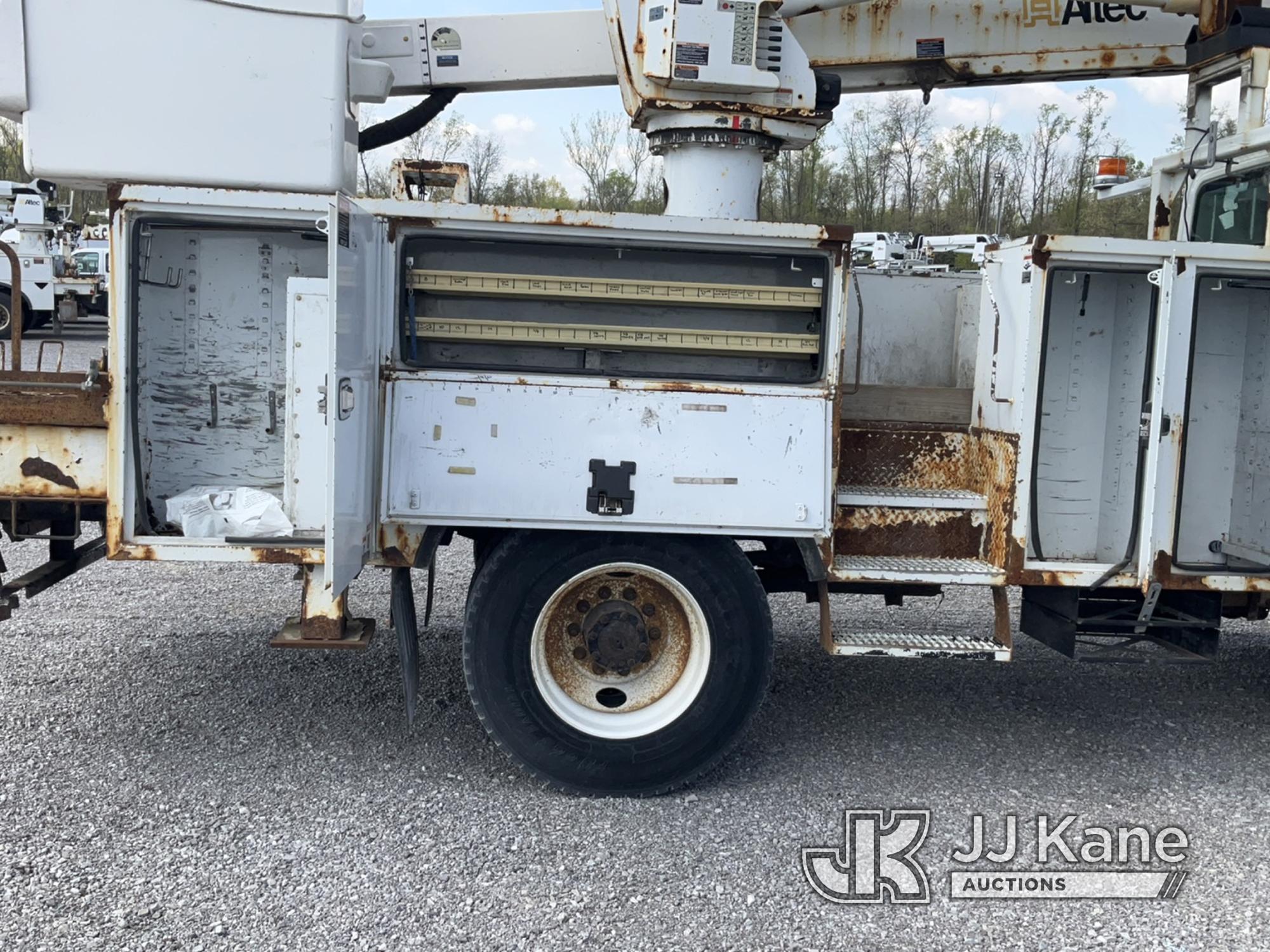 (Verona, KY) Altec TA60, Articulating & Telescopic Bucket Truck rear mounted on 2016 Freightliner M2