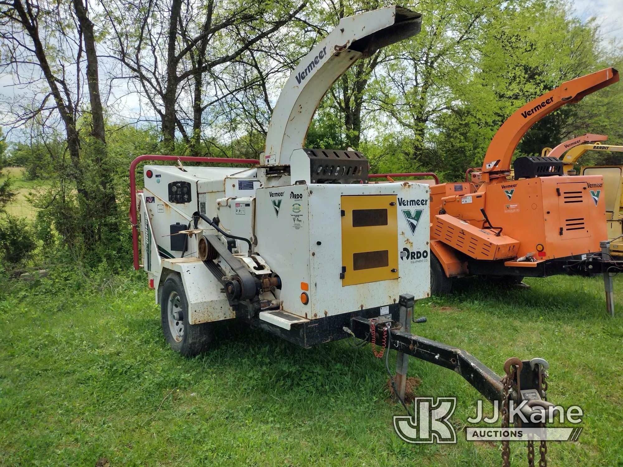 (Kodak, TN) 2015 Vermeer BC1000XL Chipper (12in Drum) No Title) (Not running, Condition Unknown, Rus