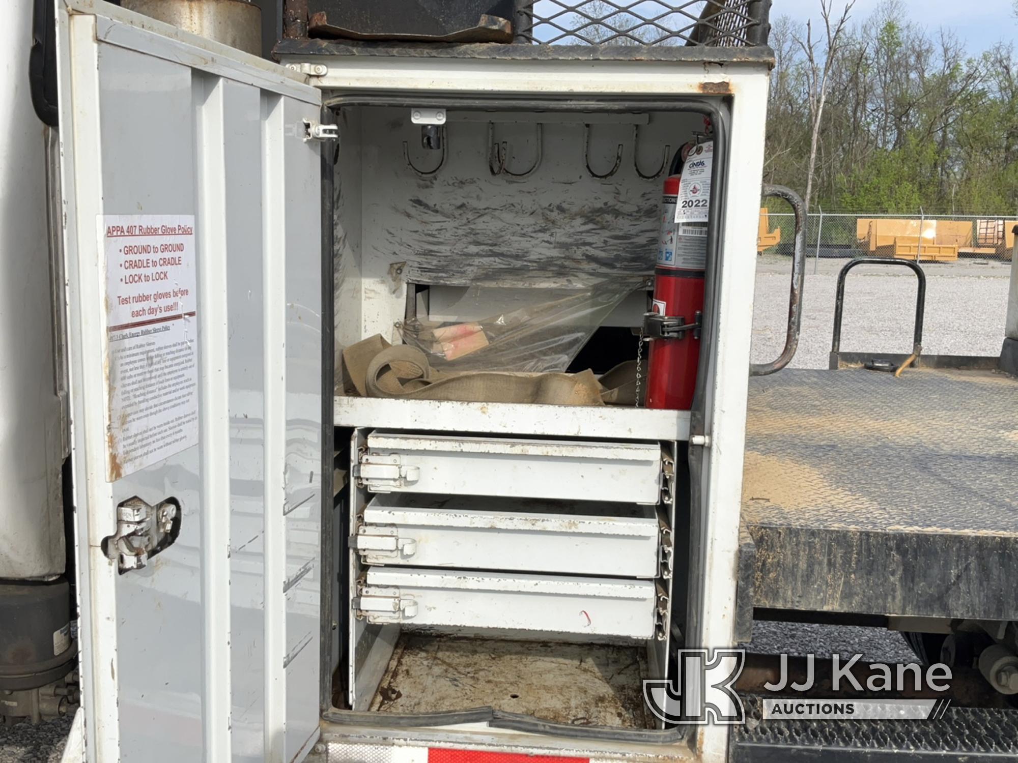 (Verona, KY) Telelect Commander C4045, Digger Derrick rear mounted on 2007 Ford F750 4x4 Flatbed/Uti