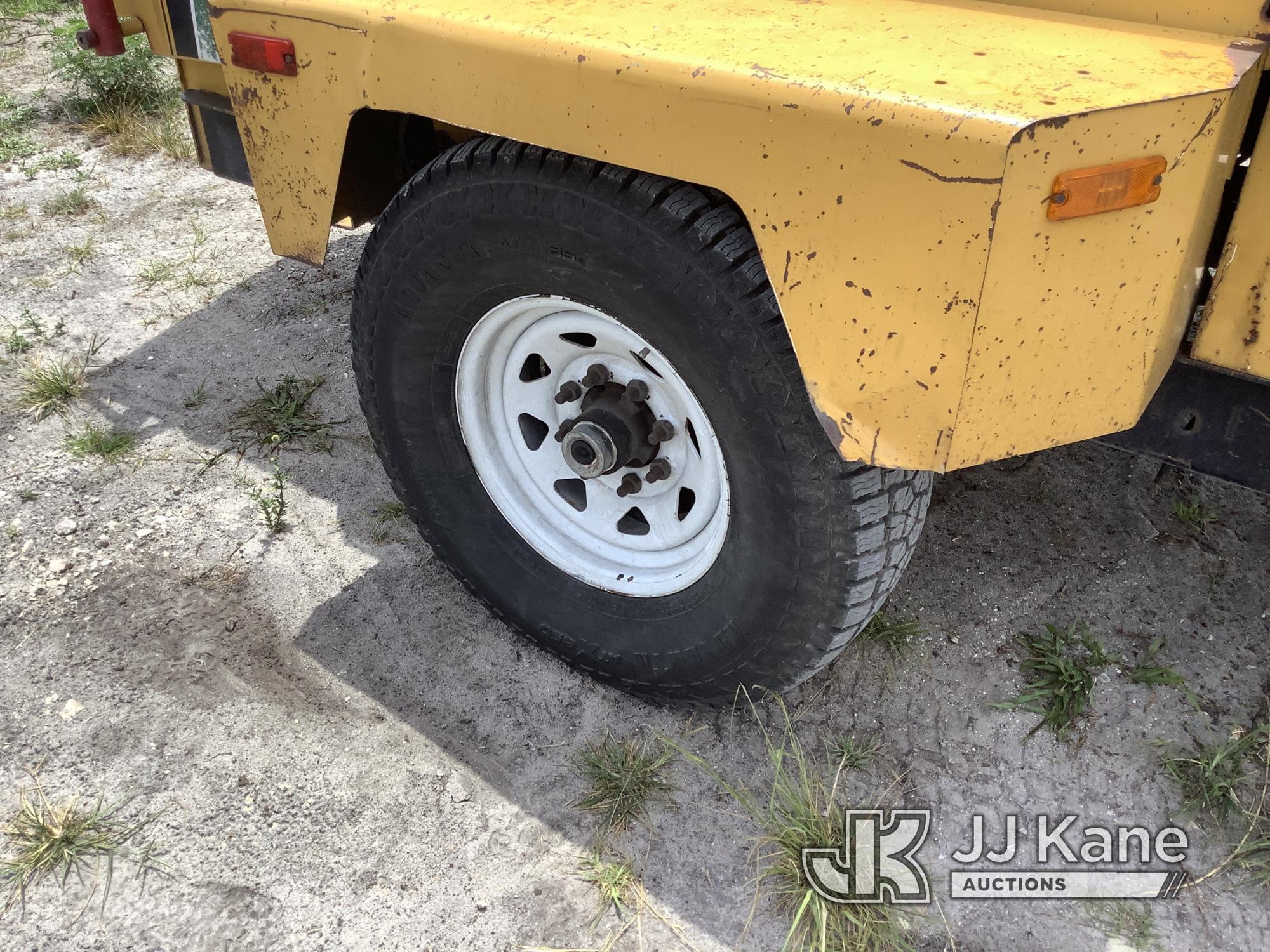 (Westlake, FL) 2014 Vermeer BC1500 Chipper (15in Drum), trailer mtd (Runs & Operates) (Body Damage)