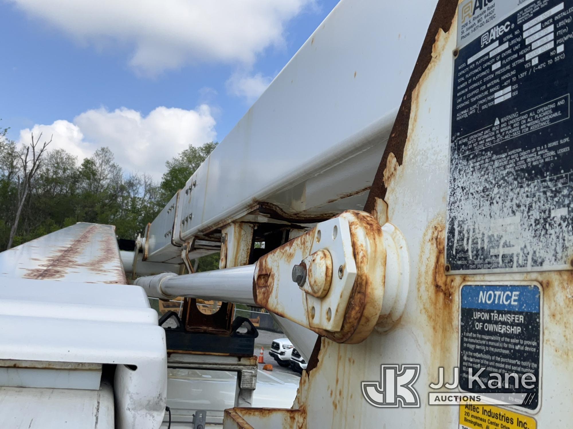 (Verona, KY) Altec TA60, Articulating & Telescopic Bucket Truck rear mounted on 2016 Freightliner M2