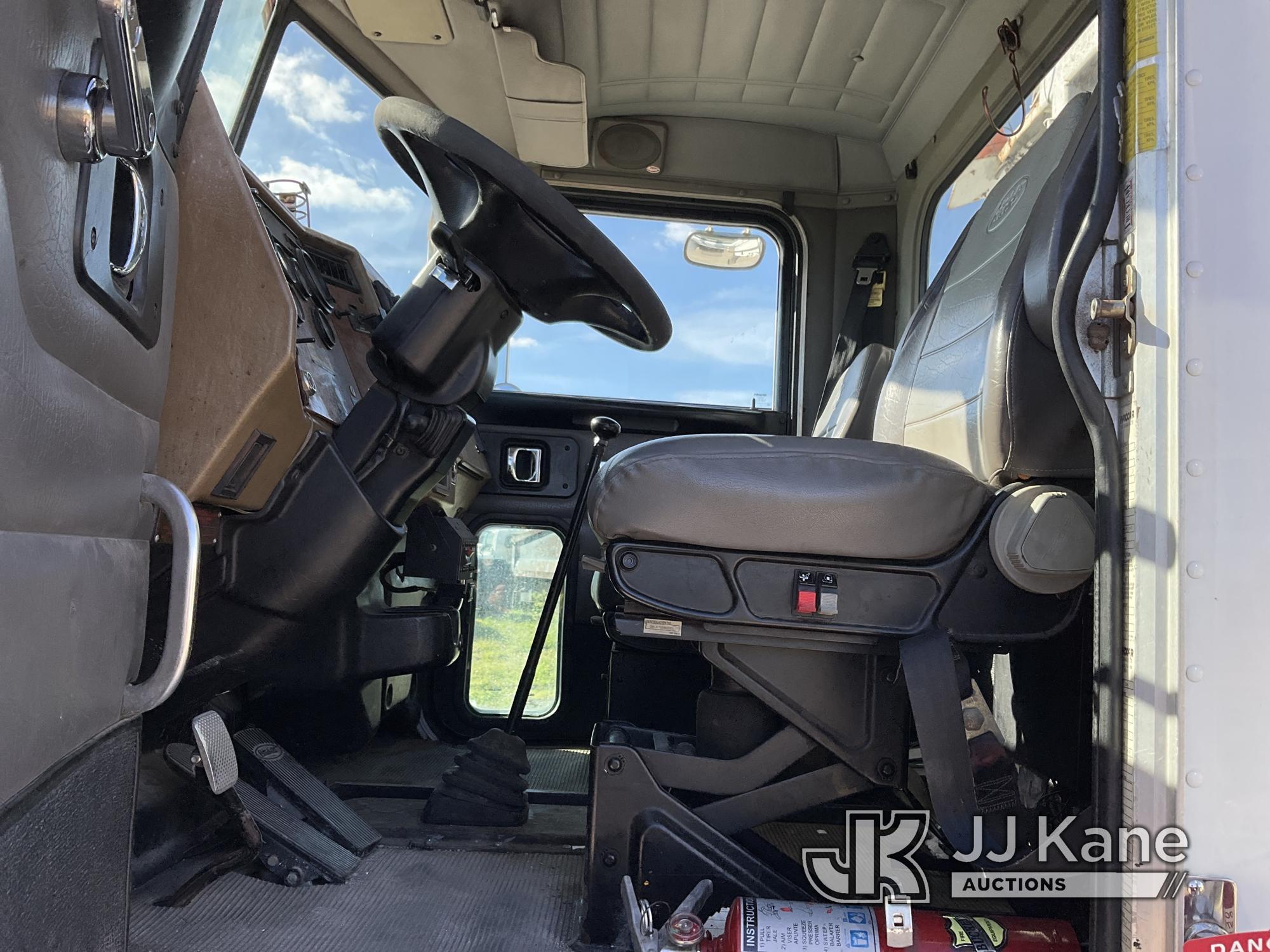 (Westlake, FL) Terex Commander 4047, Digger Derrick rear mounted on 2007 Peterbilt 335 Utility Truck