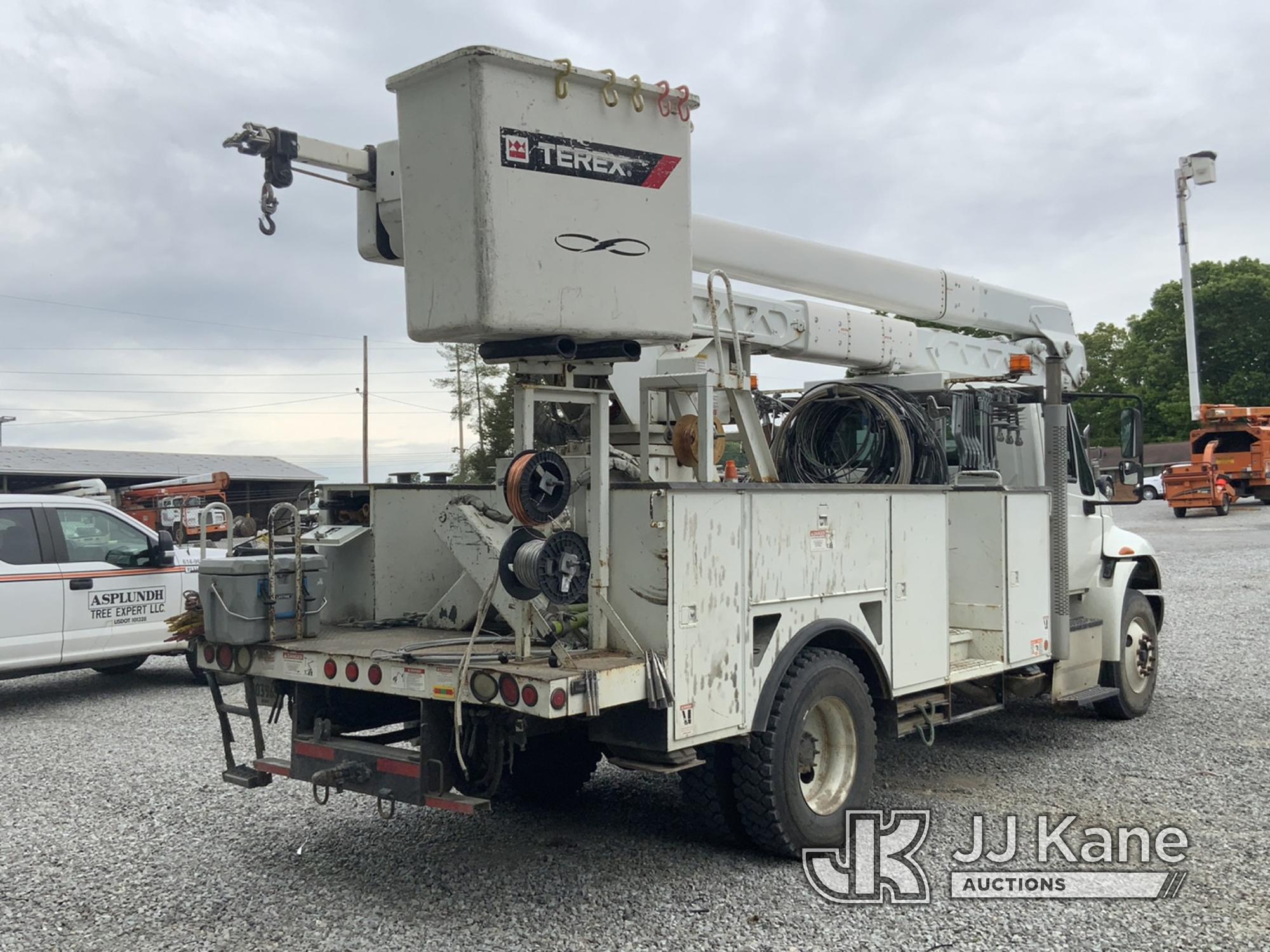 (New Tazewell, TN) Terex/Telelect Hi-Ranger HRX-55, Material Handling Bucket Truck rear mounted on 2