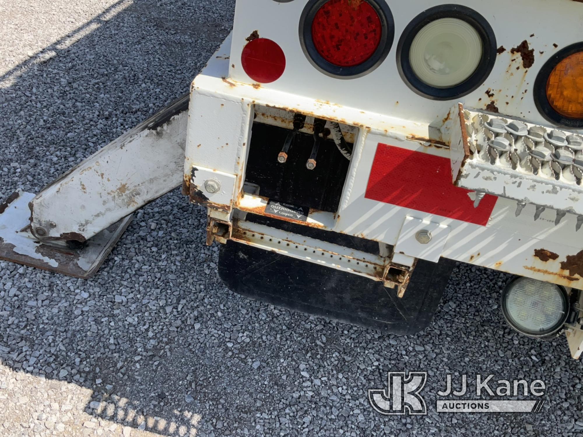 (Verona, KY) Altec DM47TR, Digger Derrick rear mounted on 2010 Freightliner M2 106 Utility Truck Run