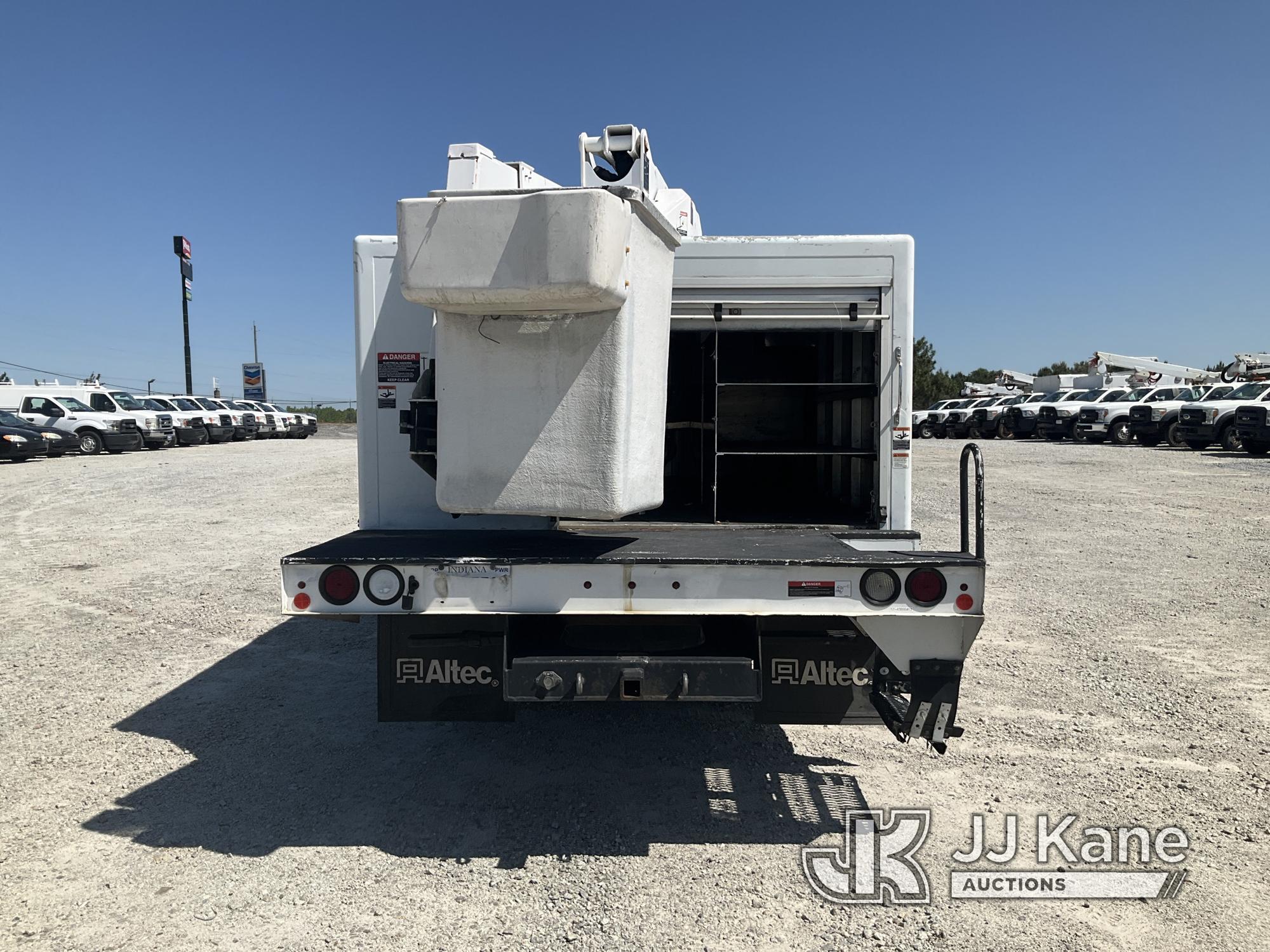 (Villa Rica, GA) Altec AT248F, Articulating & Telescopic Non-Insulated Bucket Truck center mounted o