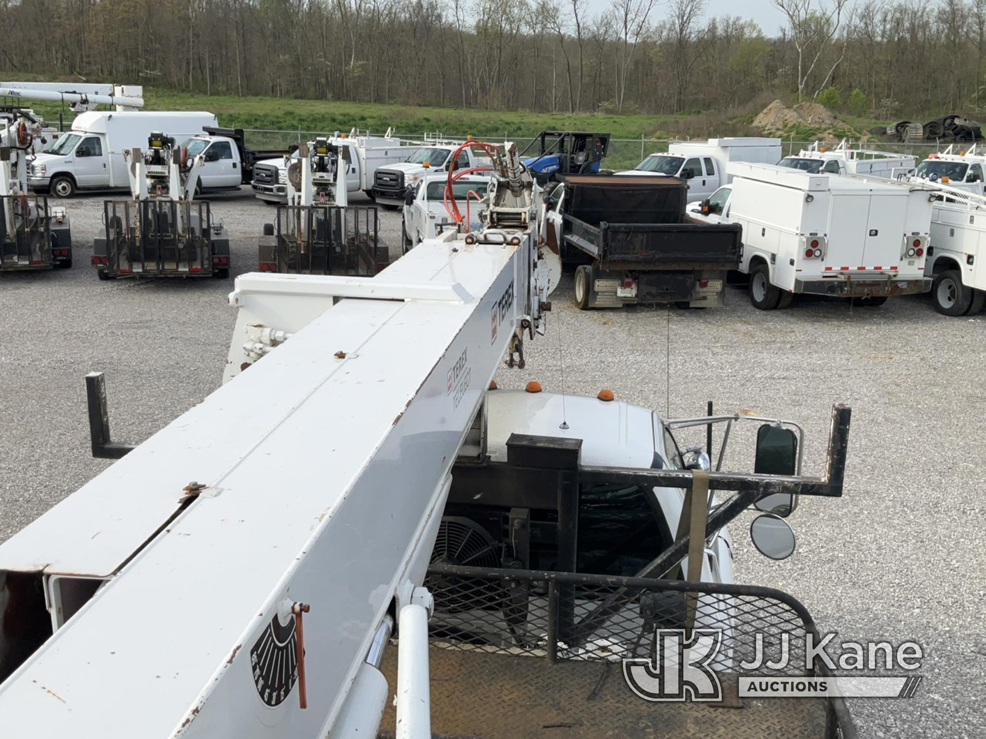 (Verona, KY) Telelect Commander C4045, Digger Derrick rear mounted on 2007 Ford F750 4x4 Flatbed/Uti