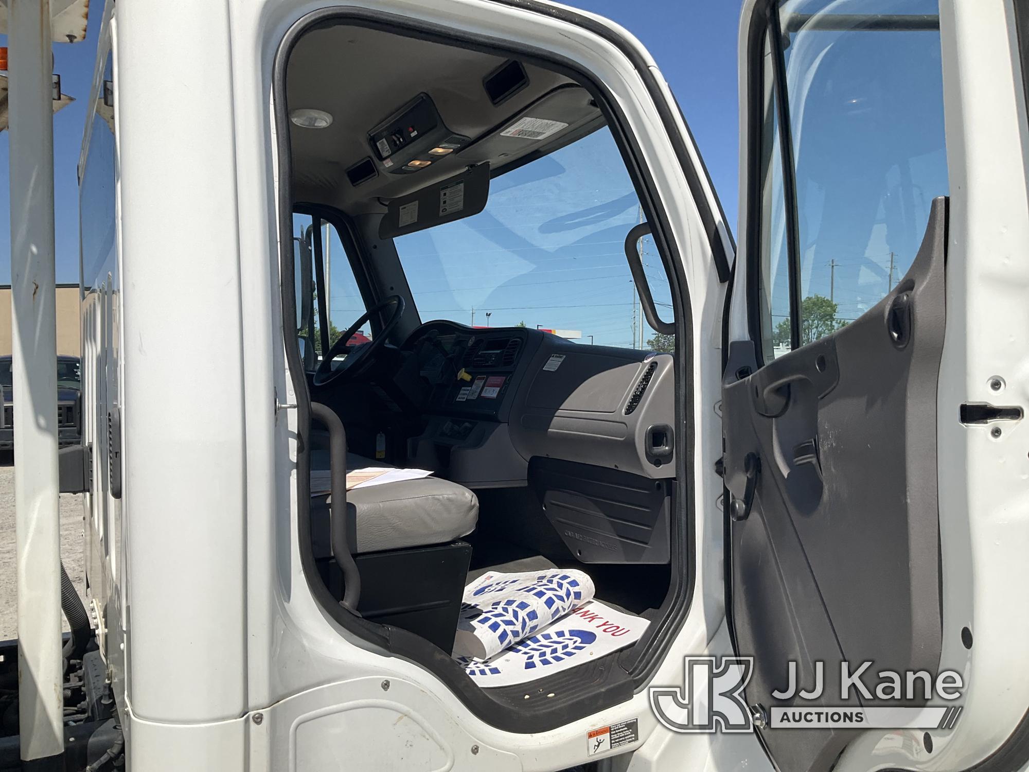 (Villa Rica, GA) Altec L42A, Over-Center Bucket center mounted on 2018 Freightliner M2 106 Utility T