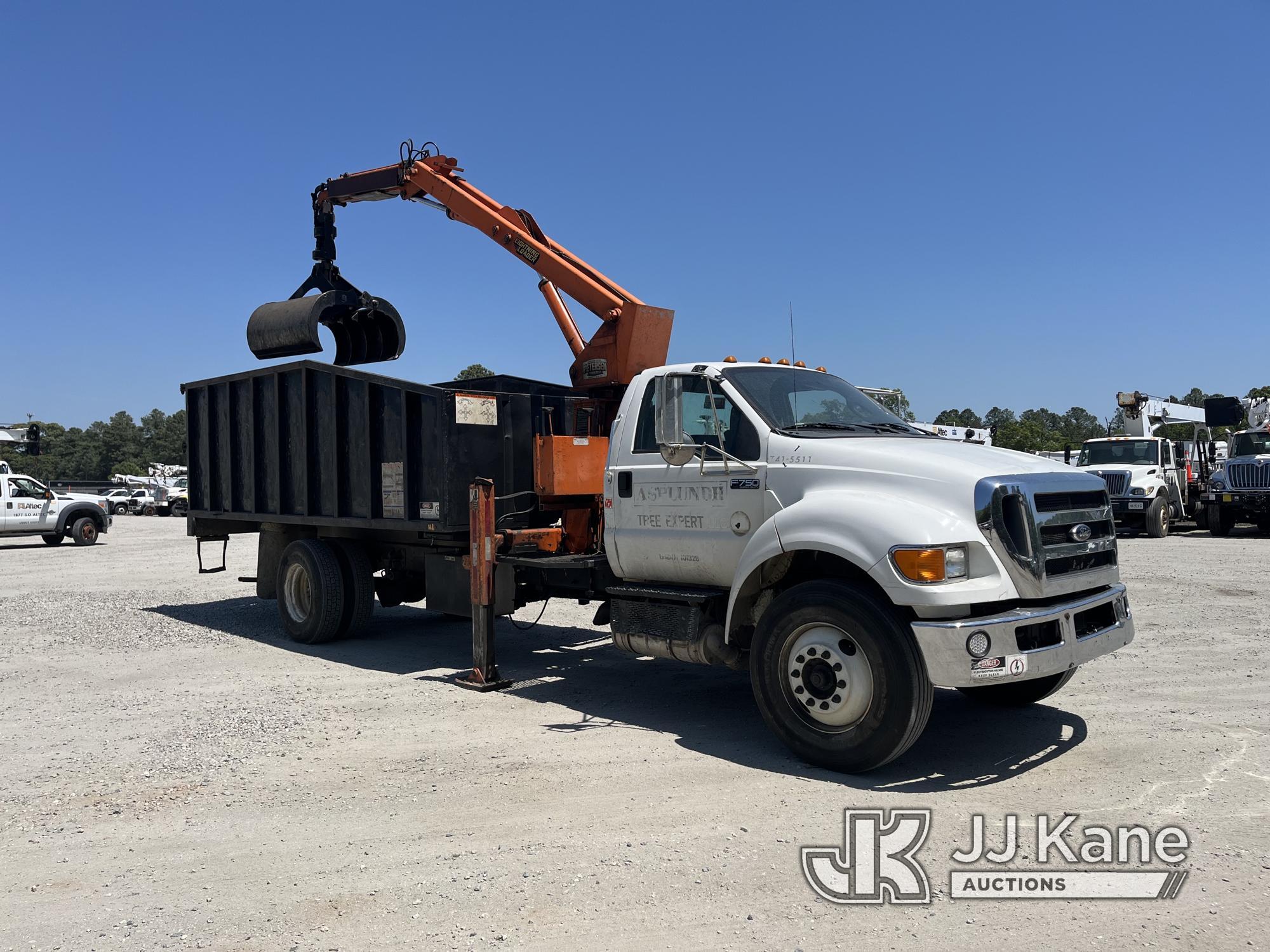 (Chester, VA) Petersen TL3, Grappleboom Crane mounted behind cab on 2015 Ford F750 Dump Debris Truck