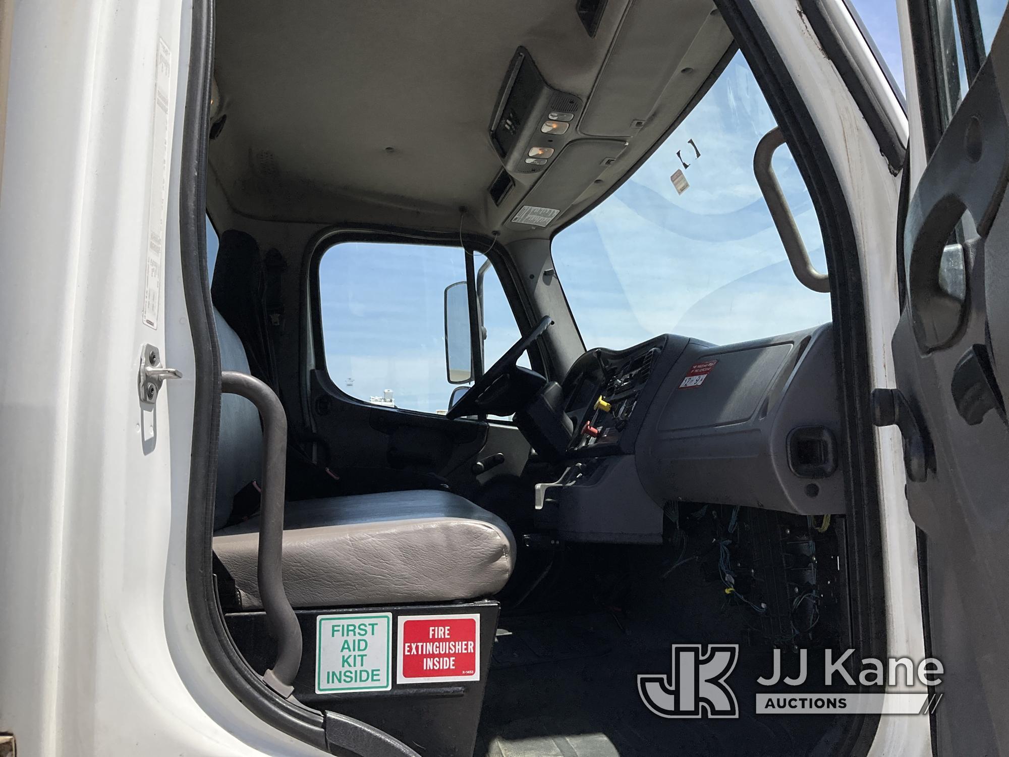 (Westlake, FL) Altec DM47B-TR, Digger Derrick rear mounted on 2016 Freightliner M2 106 4x4 Utility T