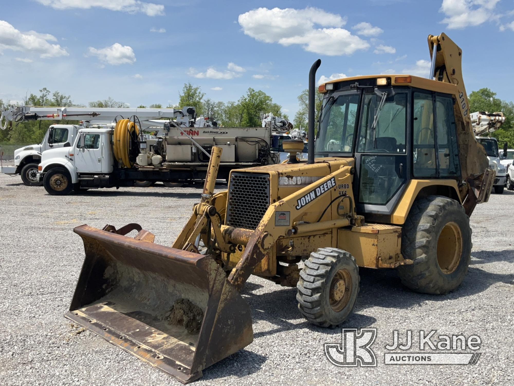 (Verona, KY) 1994 John Deere 310D 4x4 Tractor Loader Backhoe Runs, Moves & Operates) (Rust Damage