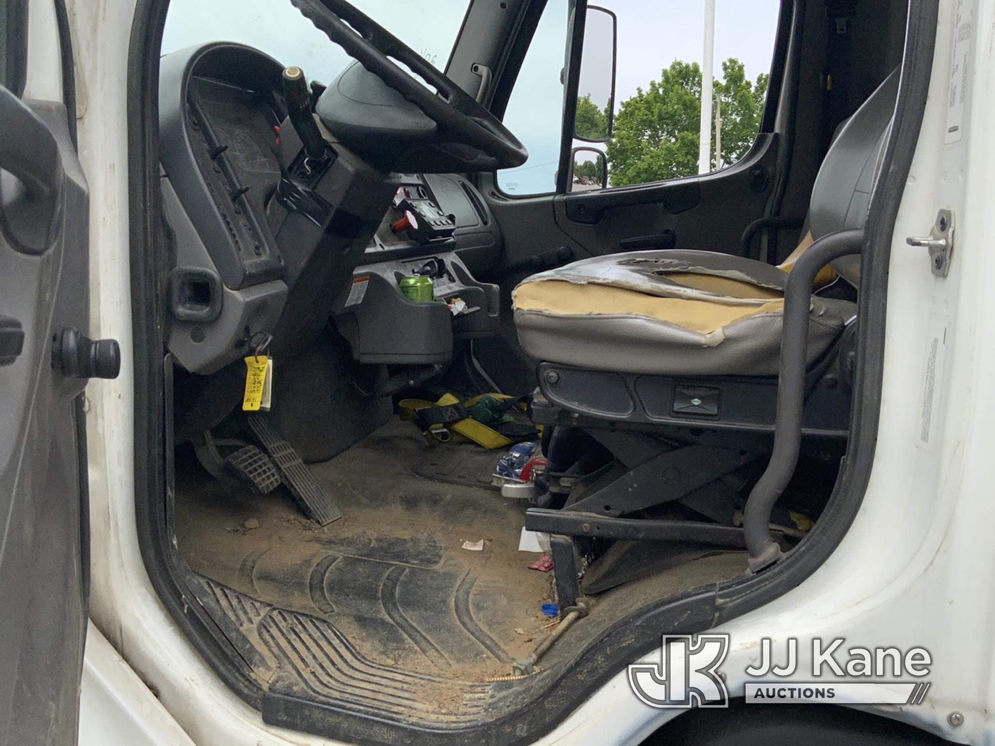 (New Tazewell, TN) HiRanger 5TC-55, Material Handling Bucket Truck rear mounted on 2016 Freightliner