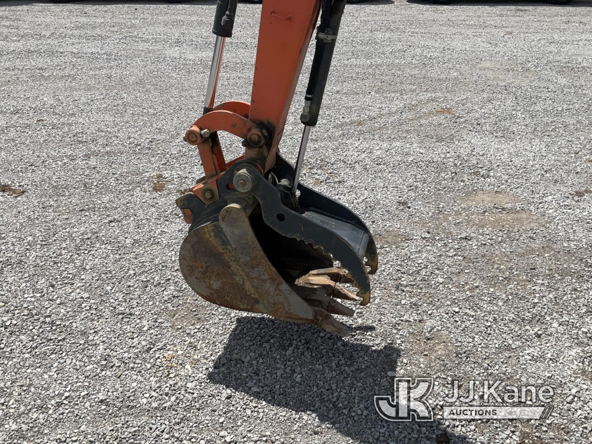 (Verona, KY) 2016 Hitachi ZX26U-5N Mini Hydraulic Excavator Runs, Moves & Operates