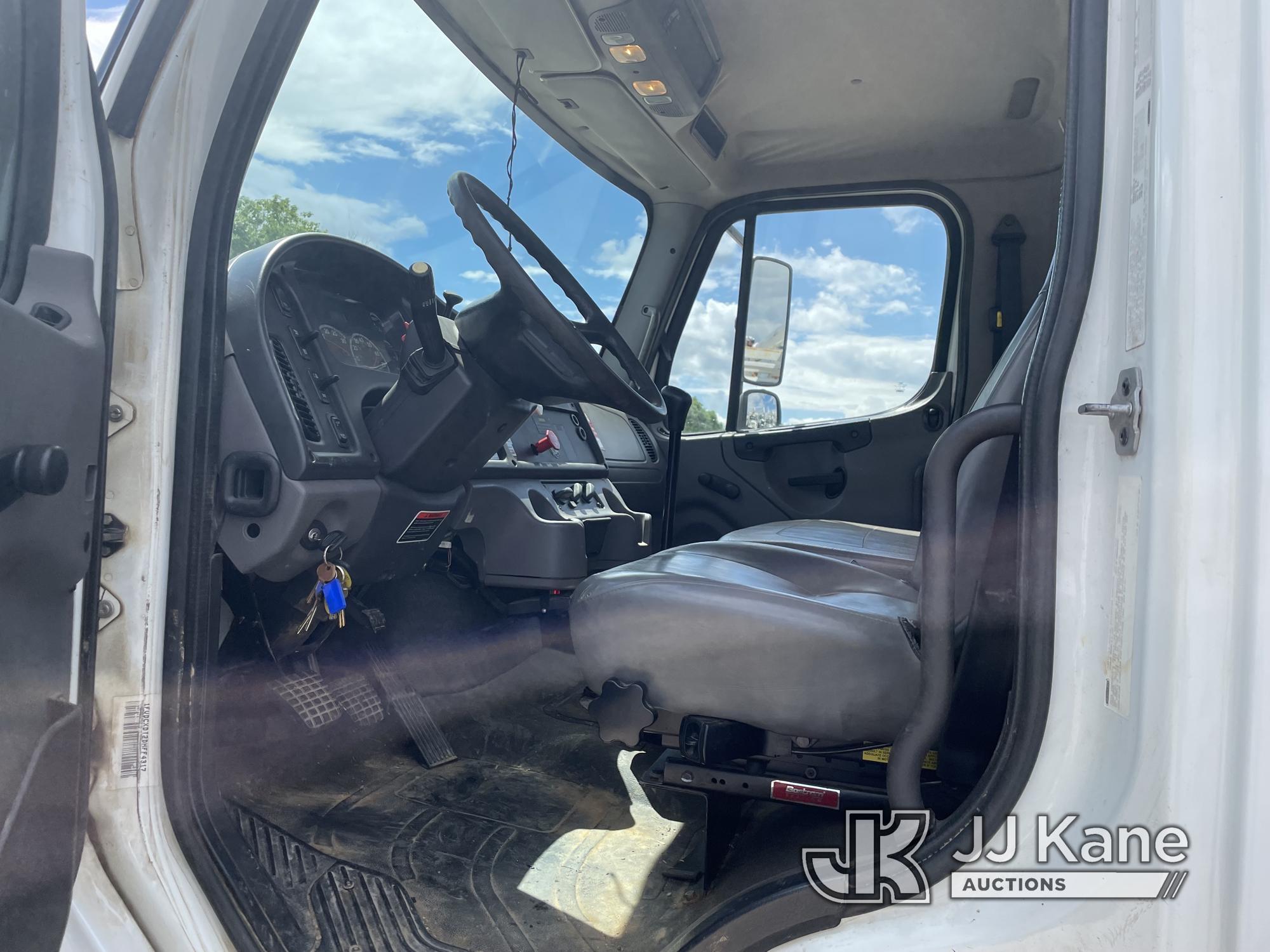 (Chattanooga, TN) Altec DC47-TR, Digger Derrick rear mounted on 2013 Freightliner M2 106 4x4 Utility