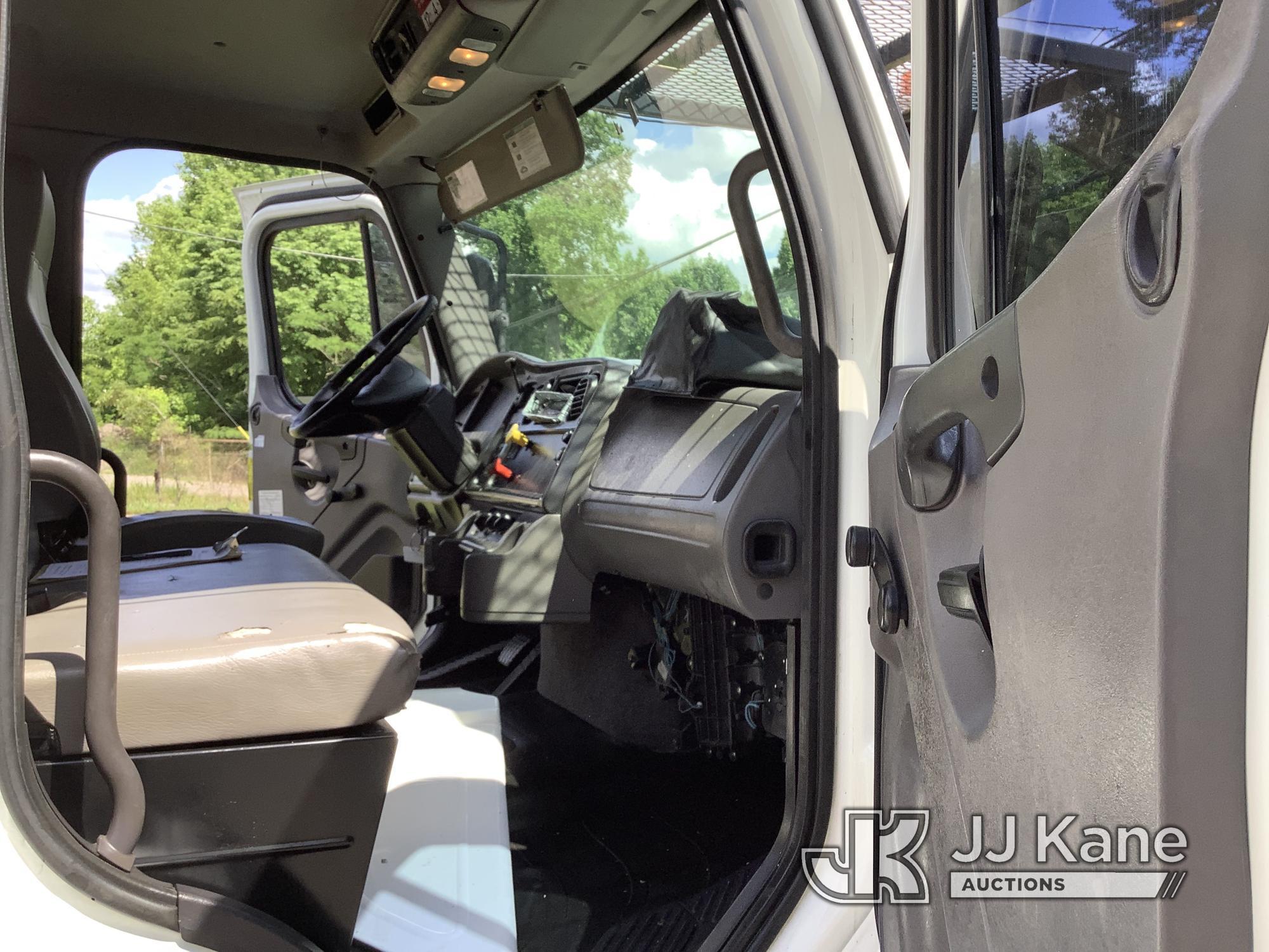 (Graysville, AL) Altec AA55-MH, Material Handling Bucket Truck rear mounted on 2016 Freightliner M2