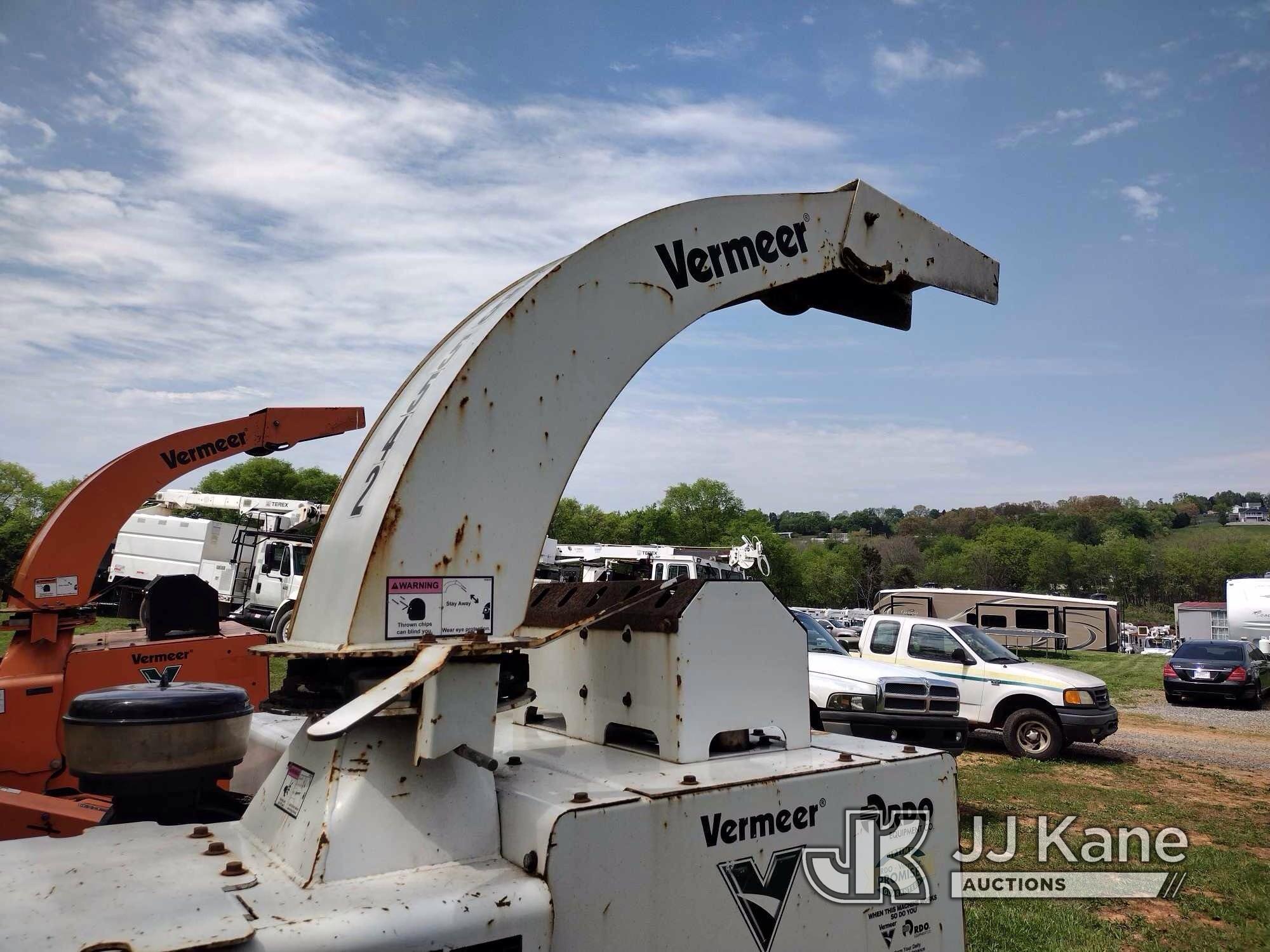 (Kodak, TN) 2015 Vermeer BC1000XL Chipper (12in Drum) No Title) (Not running, Condition Unknown, Rus